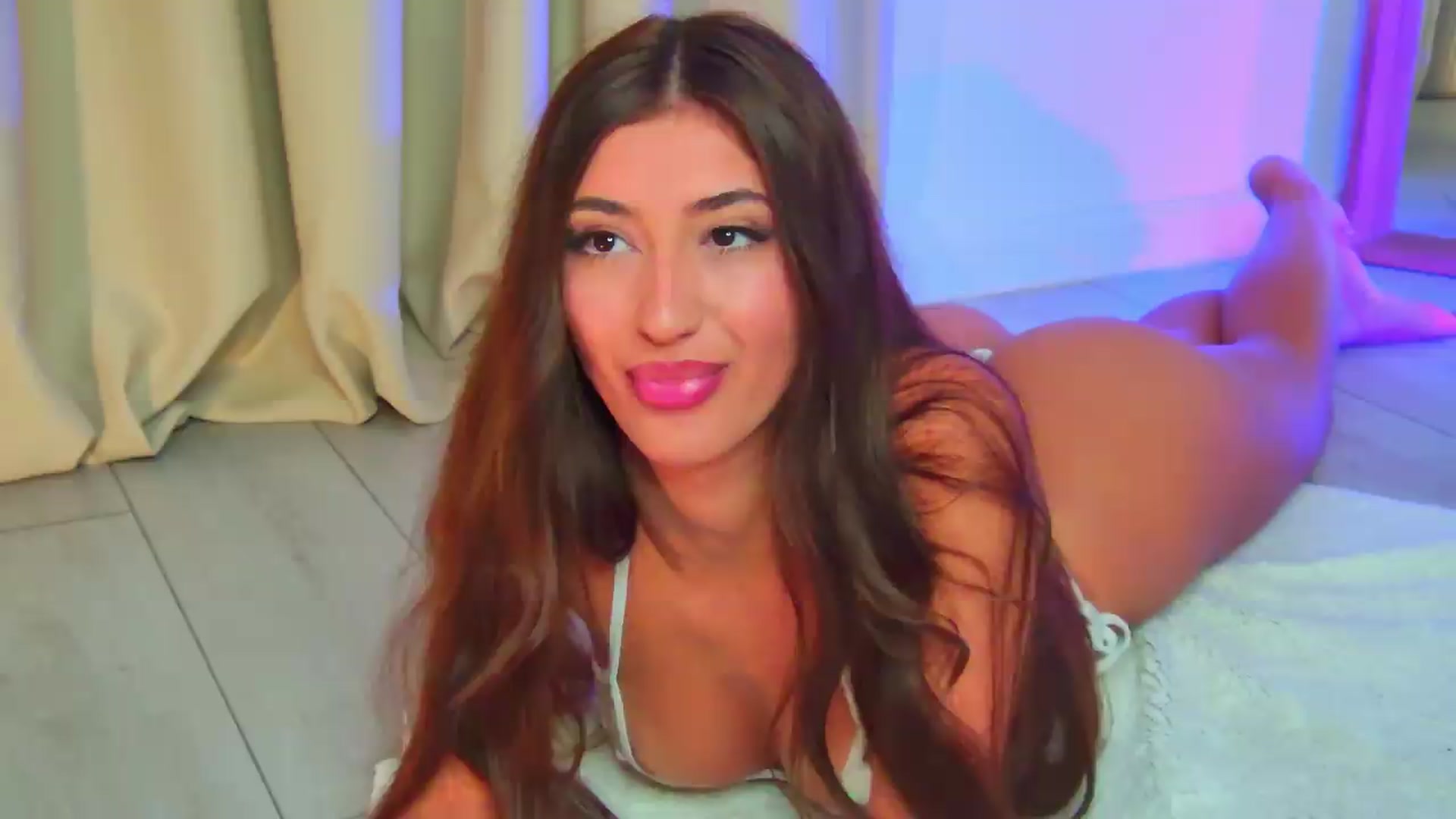 Gallery image thumbnail from Alissa_May's myfreecams stream on, 09/04/2026, 04:01 image 5 of 20