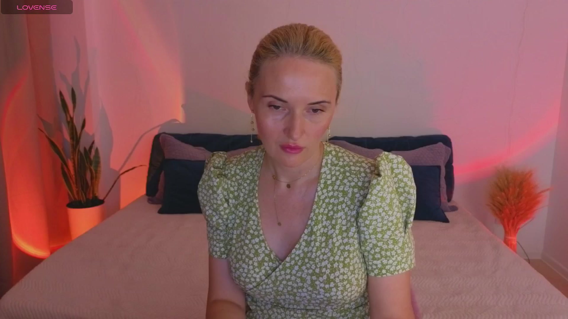 Gallery image thumbnail from AlisssaRose's myfreecams stream on, 07/07/2025, 23:40 image 2 of 20