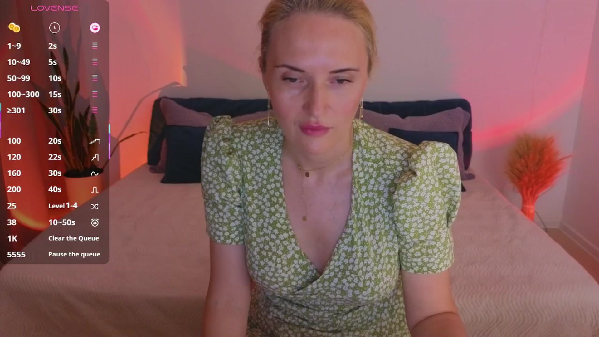 Gallery image thumbnail from AlisssaRose's myfreecams stream on, 07/08/2025, 01:20 image 14 of 20