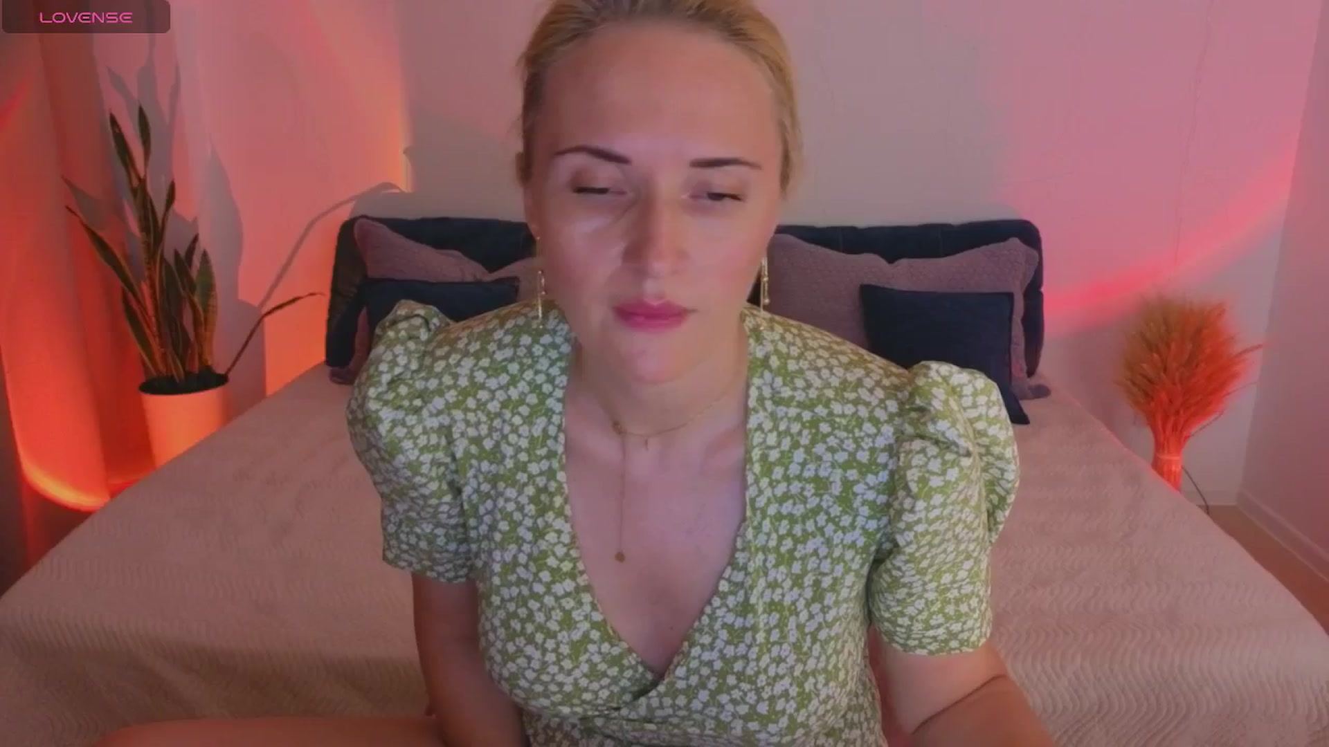 Gallery image thumbnail from AlisssaRose's myfreecams stream on, 07/08/2025, 01:20 image 7 of 20