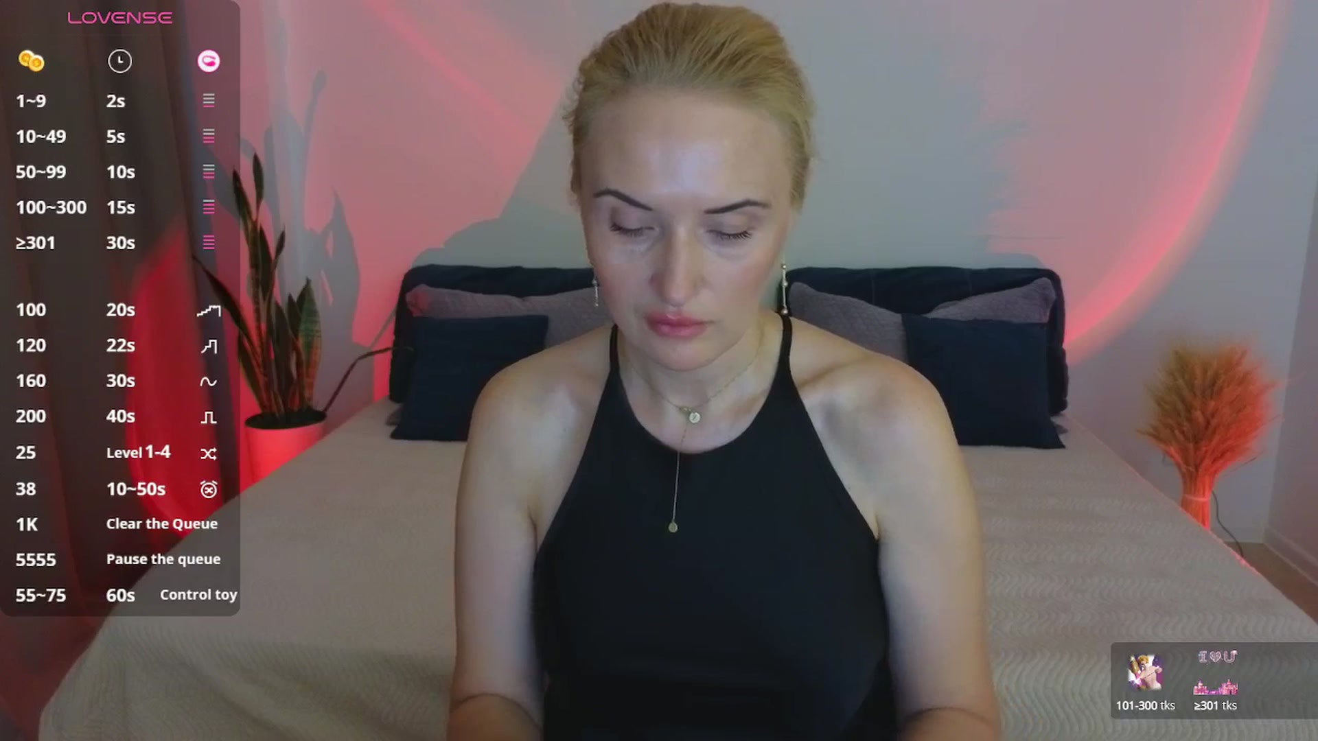 Gallery image thumbnail from AlisssaRose's myfreecams stream on, 07/17/2025, 22:14 image 3 of 20