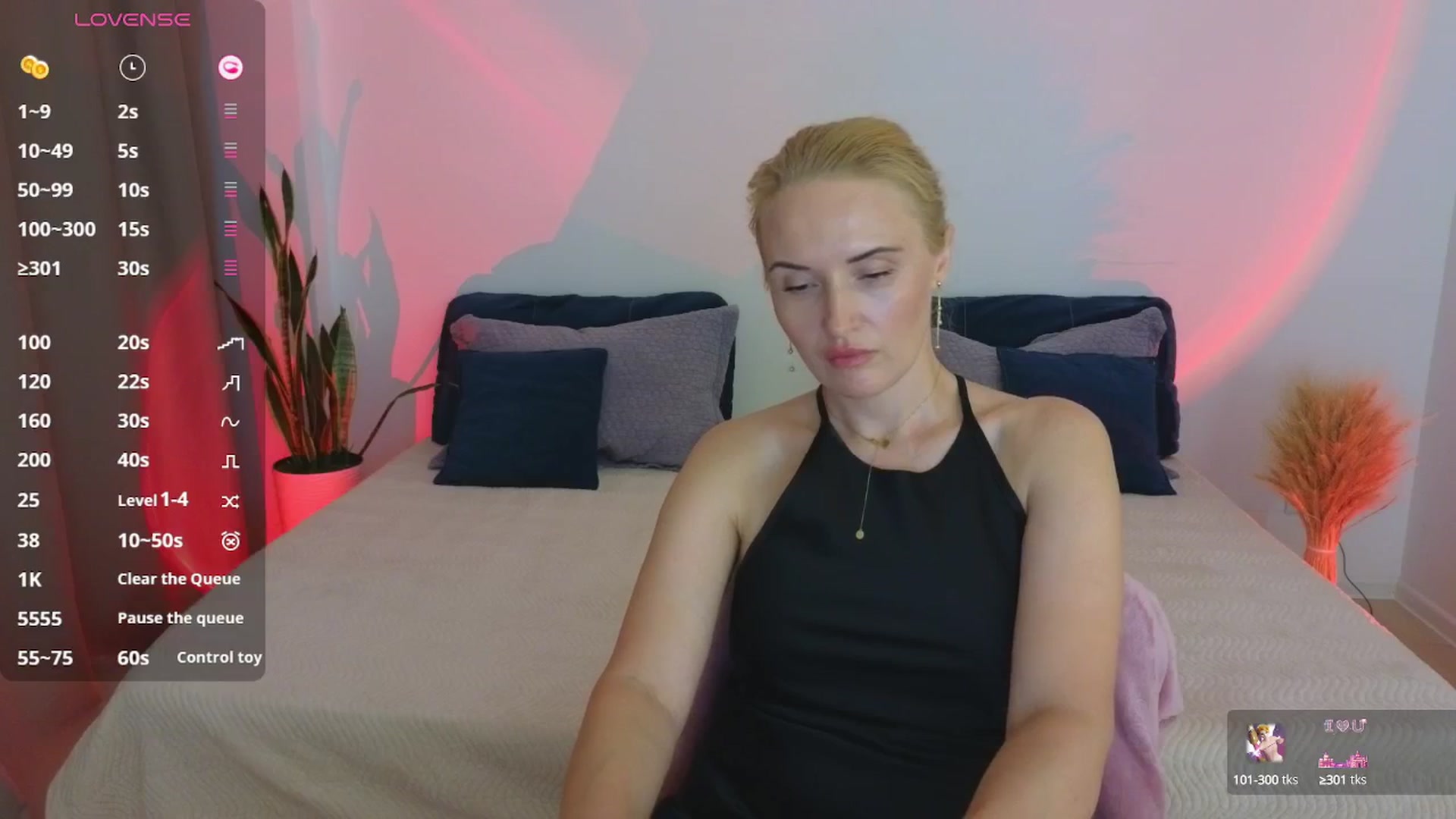 Gallery image thumbnail from AlisssaRose's myfreecams stream on, 07/17/2025, 22:14 image 17 of 20