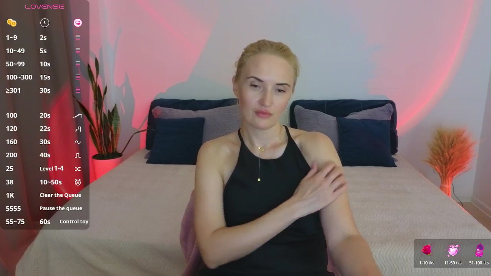 Gallery image thumbnail from AlisssaRose's myfreecams stream on, 07/17/2025, 22:14 image 12 of 20