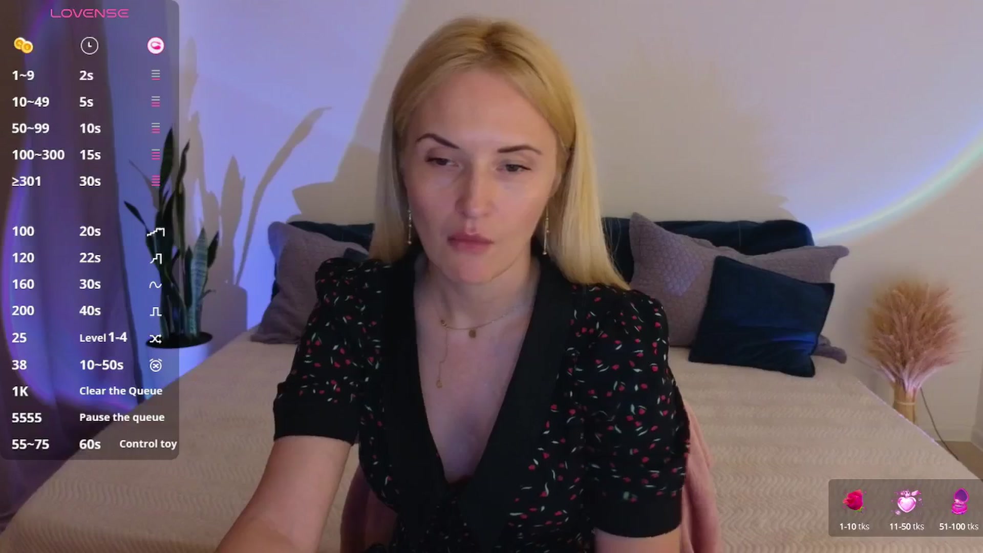 Gallery image thumbnail from AlisssaRose's myfreecams stream on, 07/18/2025, 21:18 image 8 of 20