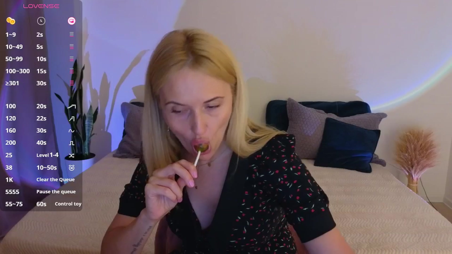 Gallery image thumbnail from AlisssaRose's myfreecams stream on, 07/18/2025, 21:18 image 2 of 20