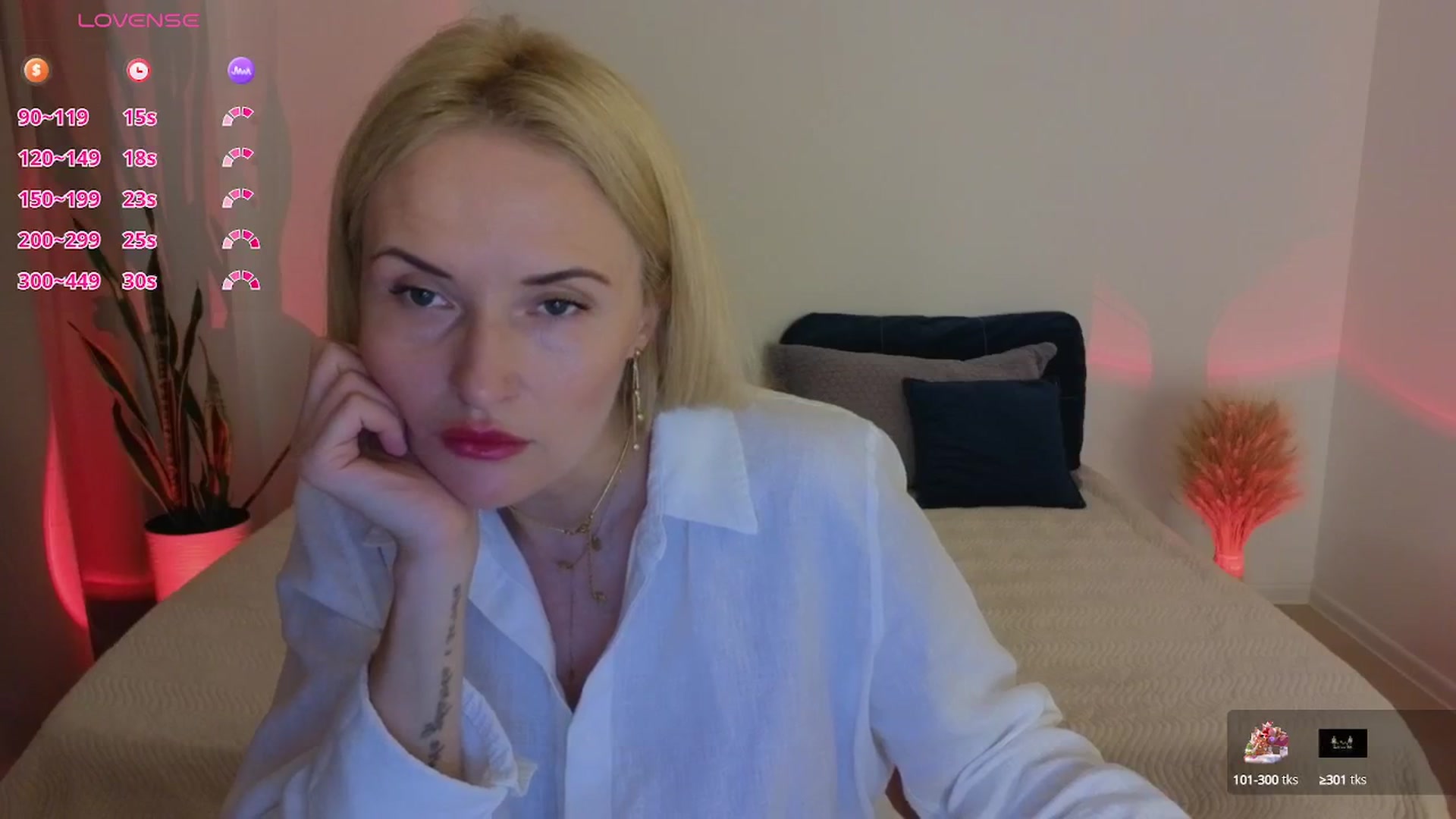 Gallery image thumbnail from AlisssaRose's myfreecams stream on, 07/22/2025, 21:33 image 9 of 20