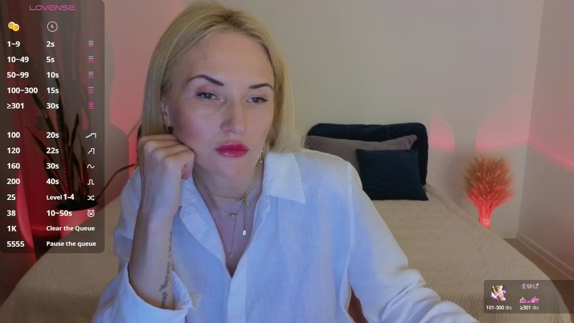 Gallery image thumbnail from AlisssaRose's myfreecams stream on, 07/22/2025, 21:33 image 7 of 20