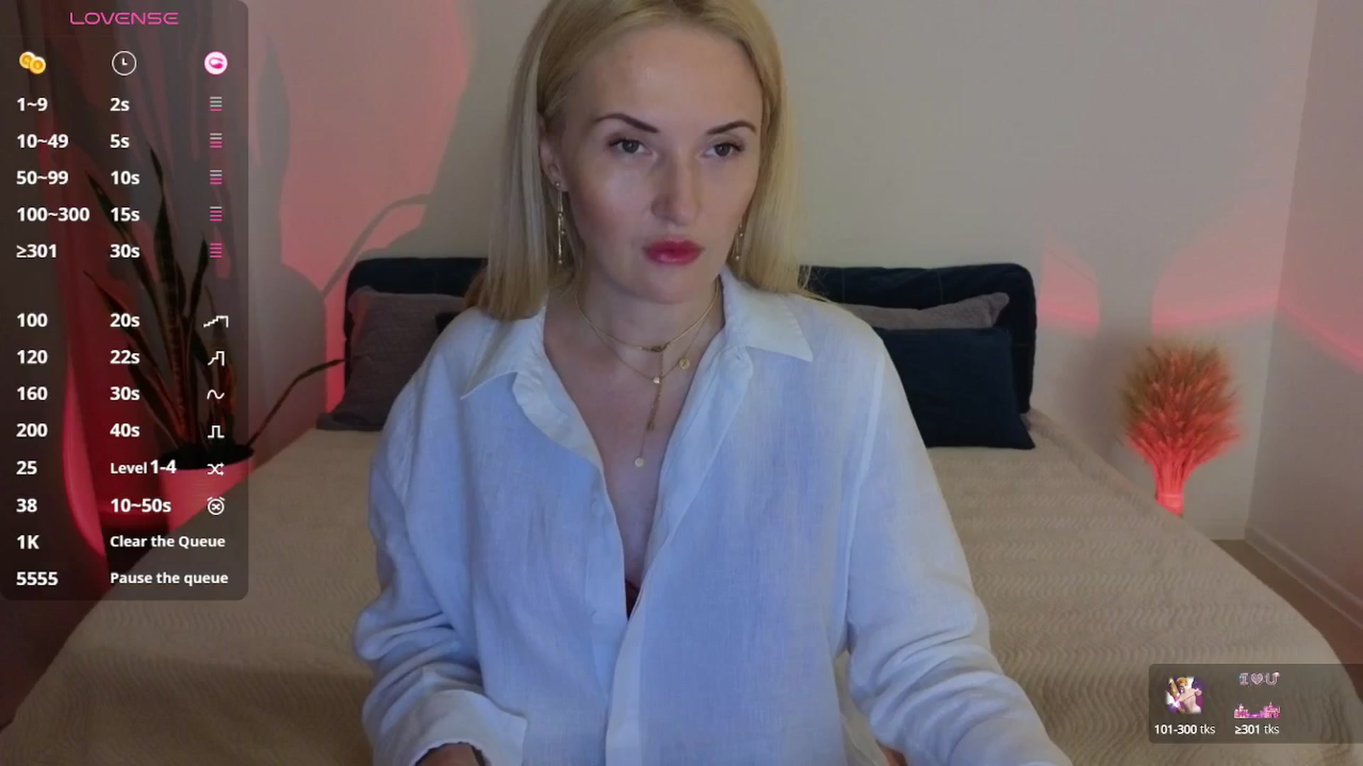 Gallery image thumbnail from AlisssaRose's myfreecams stream on, 07/22/2025, 22:43 image 1 of 20