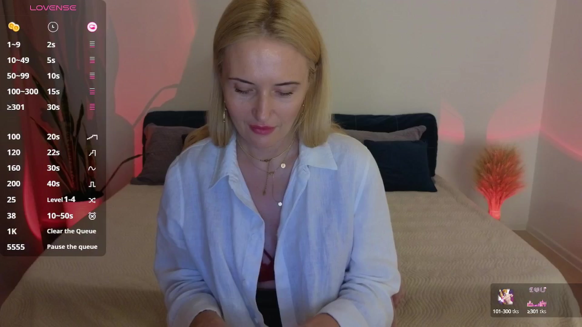 Gallery image thumbnail from AlisssaRose's myfreecams stream on, 07/23/2025, 01:38 image 8 of 20