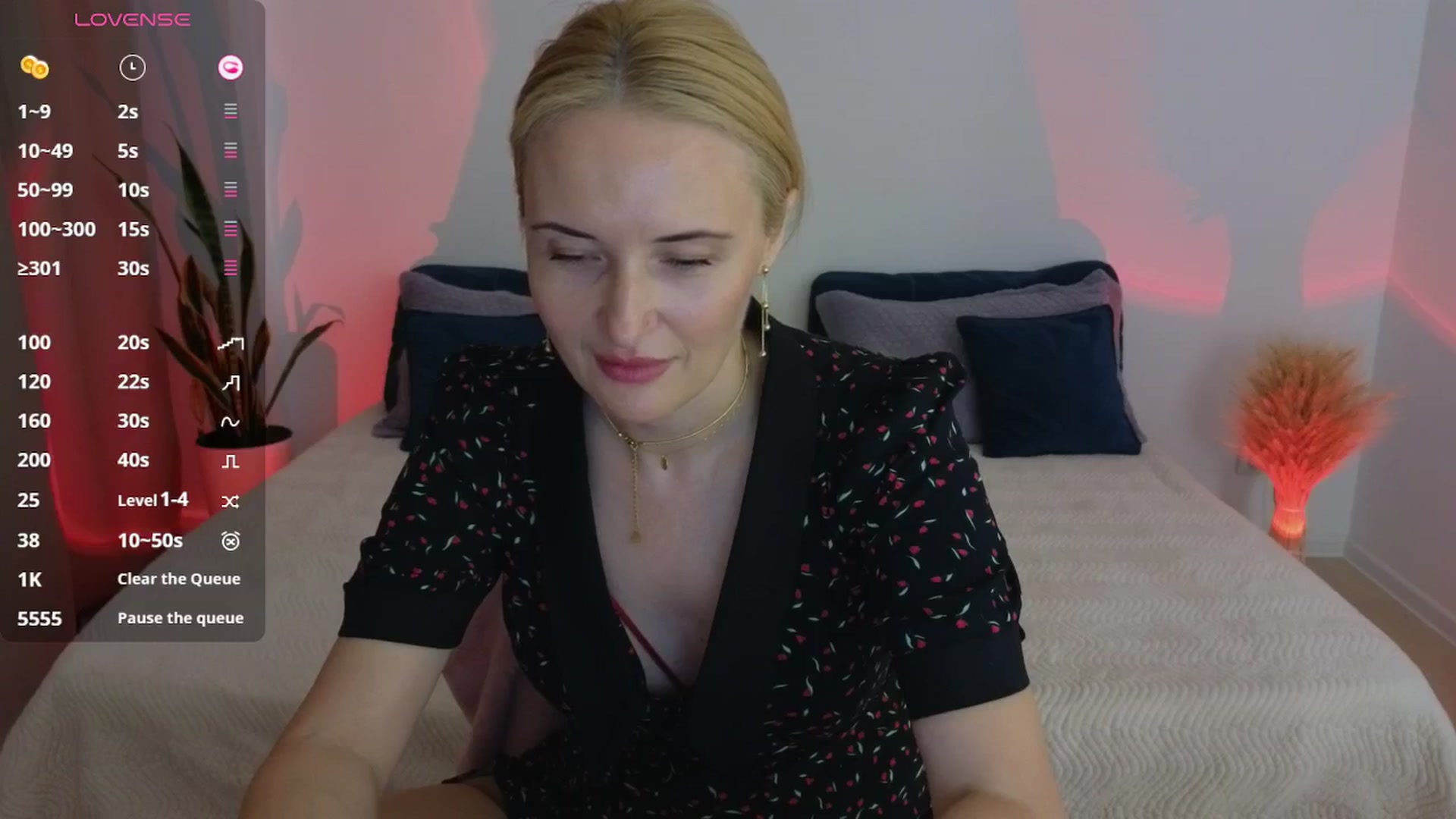 Gallery image thumbnail from AlisssaRose's myfreecams stream on, 07/24/2025, 01:47 image 4 of 20