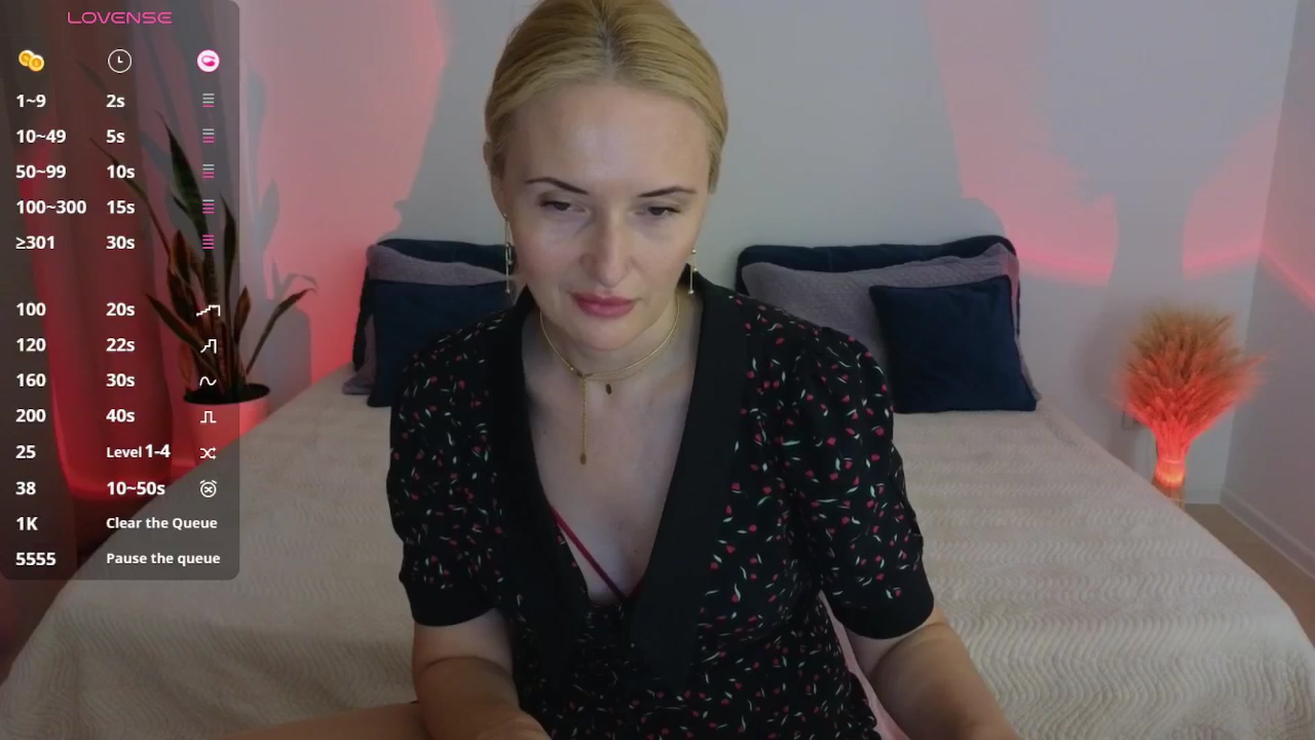 Gallery image thumbnail from AlisssaRose's myfreecams stream on, 07/24/2025, 01:47 image 6 of 20