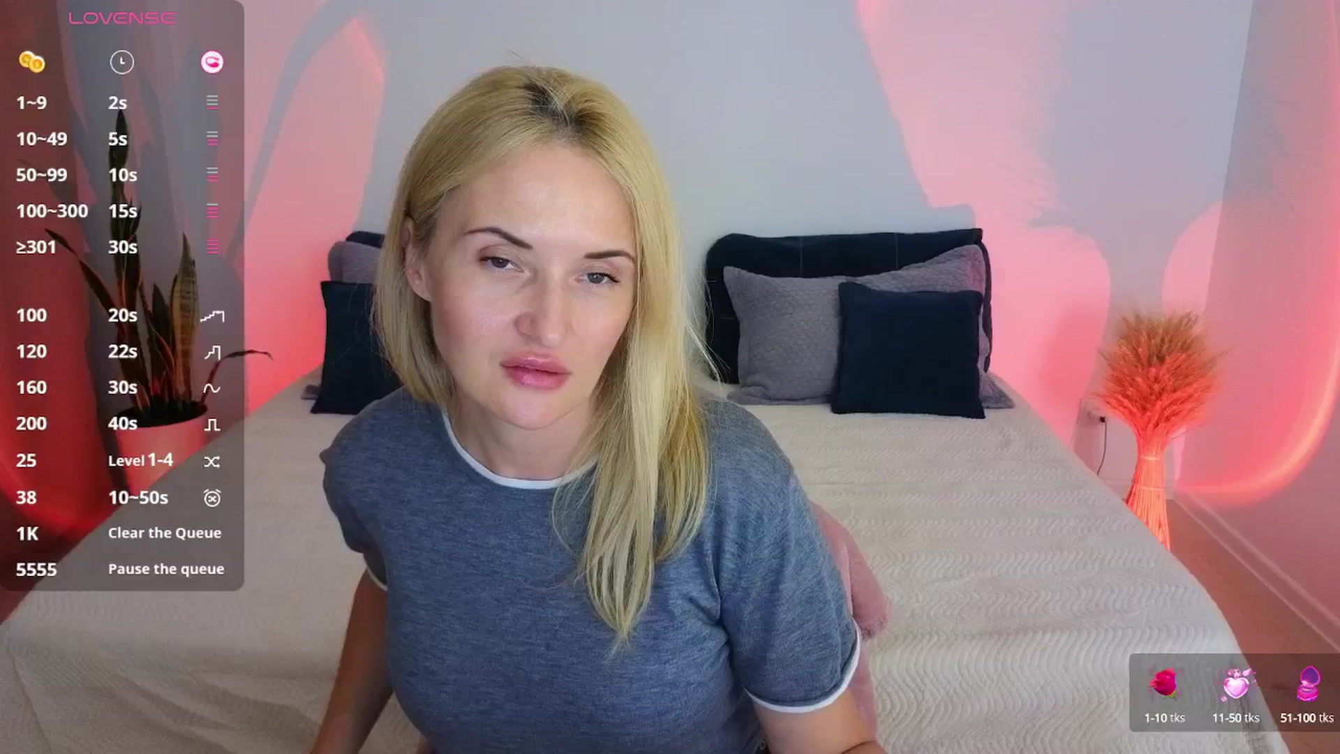 Gallery image thumbnail from AlisssaRose's myfreecams stream on, 08/05/2025, 21:45 image 14 of 20