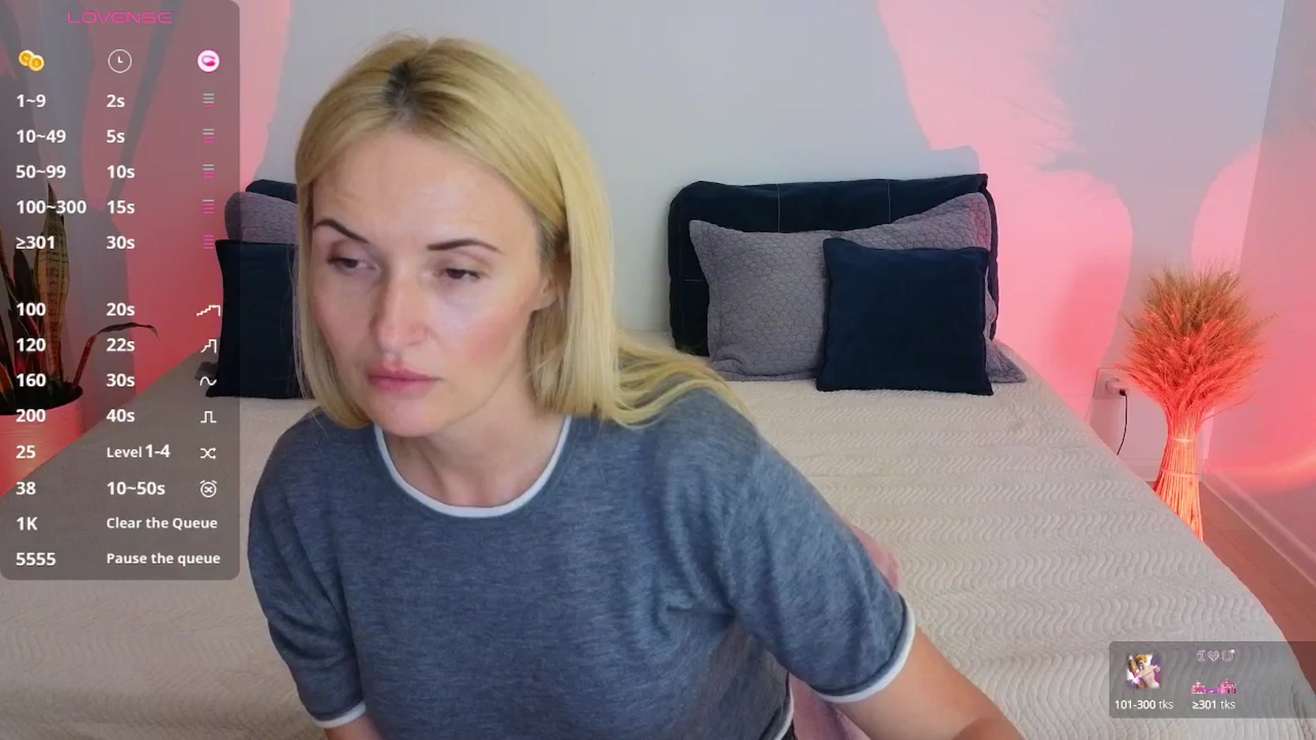 Gallery image thumbnail from AlisssaRose's myfreecams stream on, 08/06/2025, 24:27 image 13 of 20