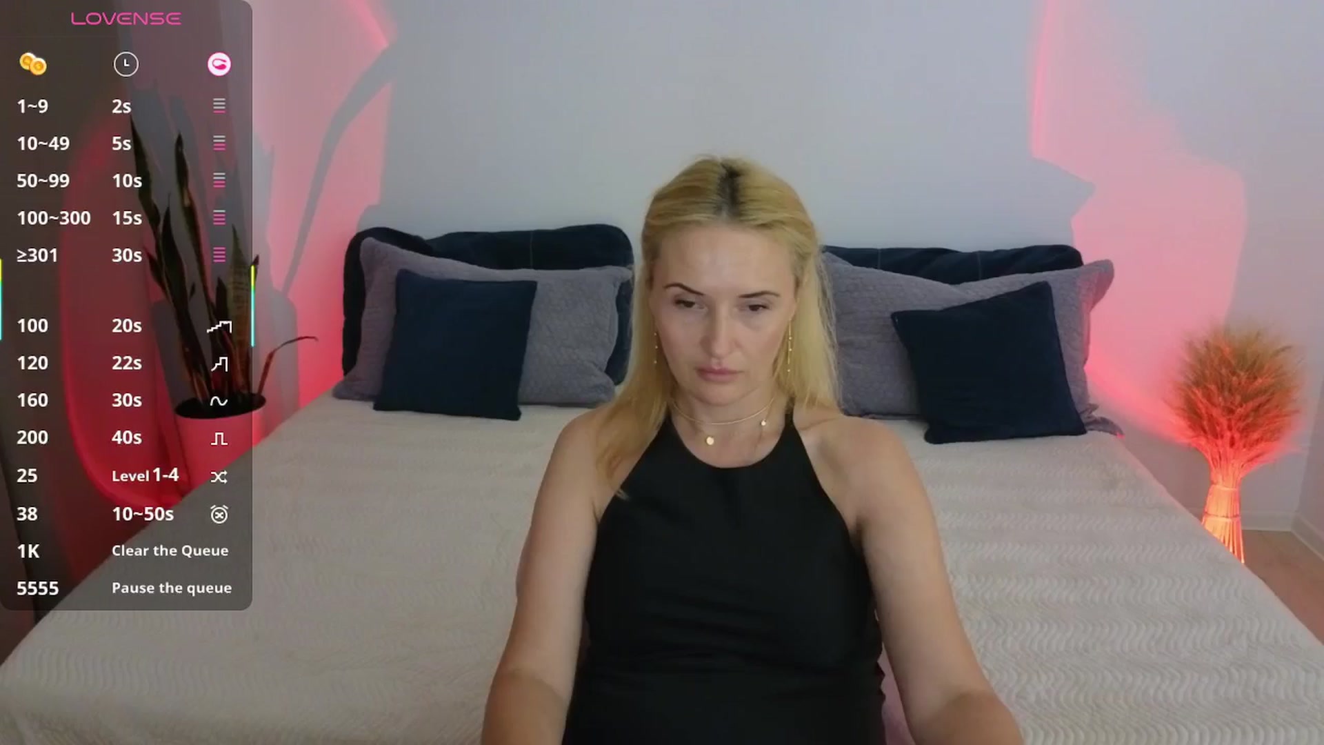 Gallery image thumbnail from AlisssaRose's myfreecams stream on, 08/08/2025, 24:03 image 18 of 20