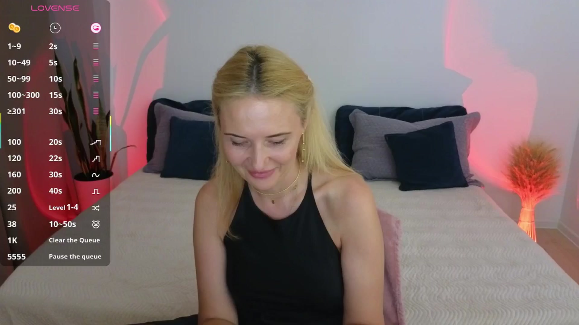 Gallery image thumbnail from AlisssaRose's myfreecams stream on, 08/08/2025, 24:03 image 9 of 20