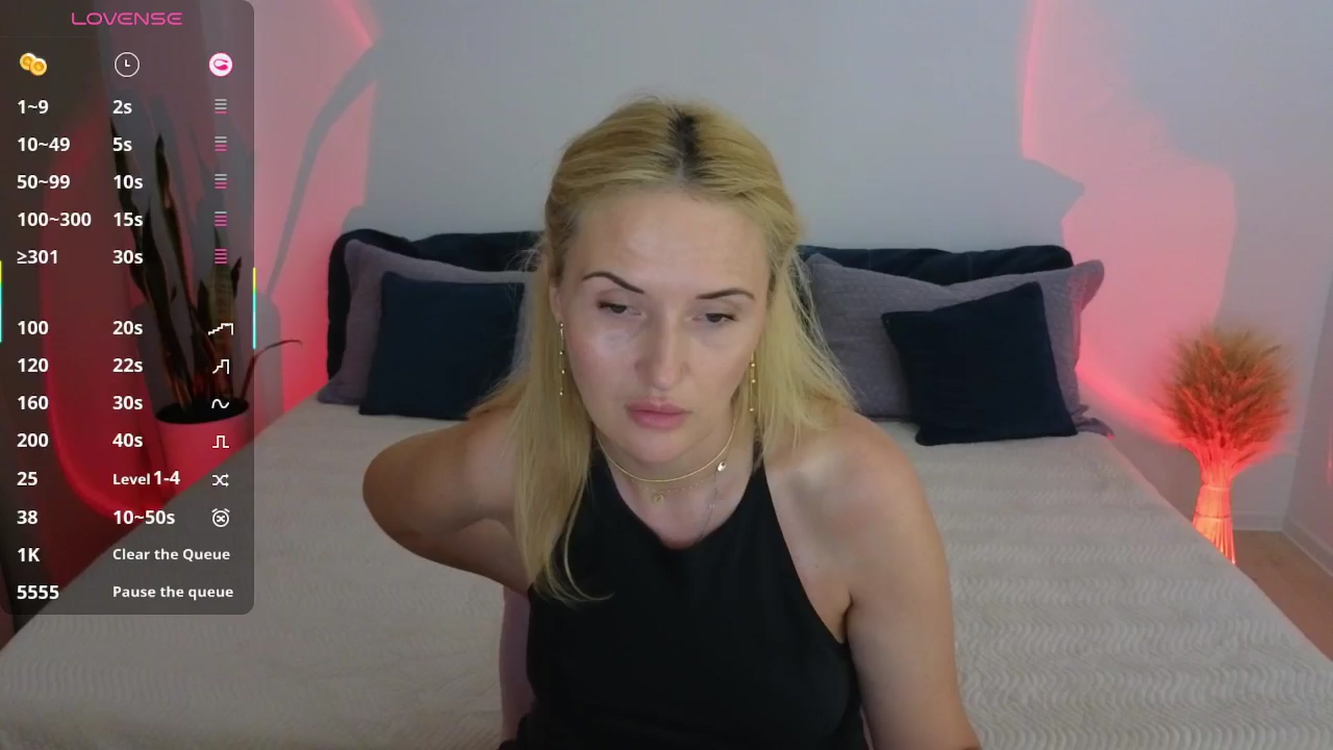 Gallery image thumbnail from AlisssaRose's myfreecams stream on, 08/08/2025, 24:03 image 13 of 20
