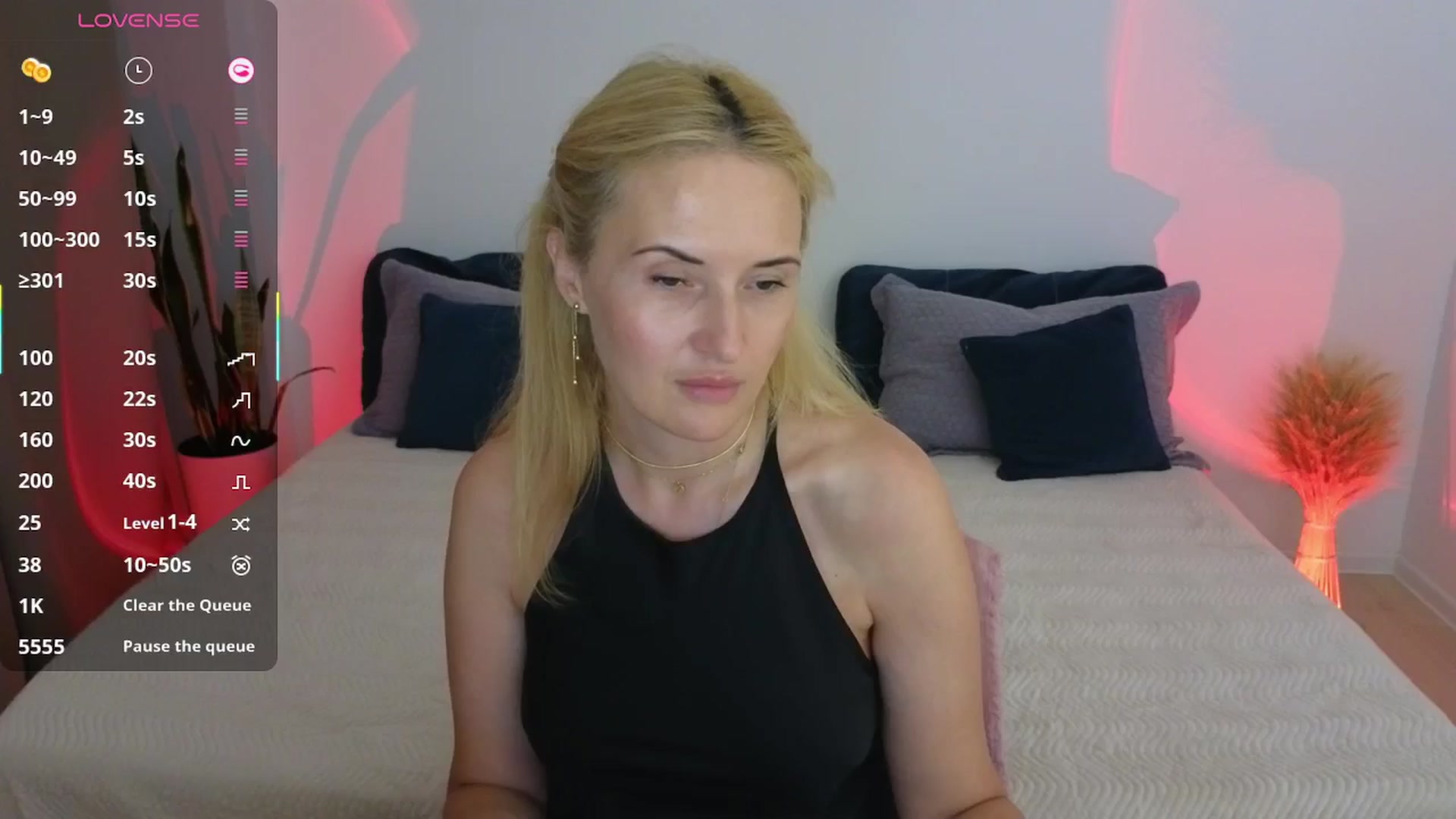 Gallery image thumbnail from AlisssaRose's myfreecams stream on, 08/08/2025, 24:03 image 11 of 20