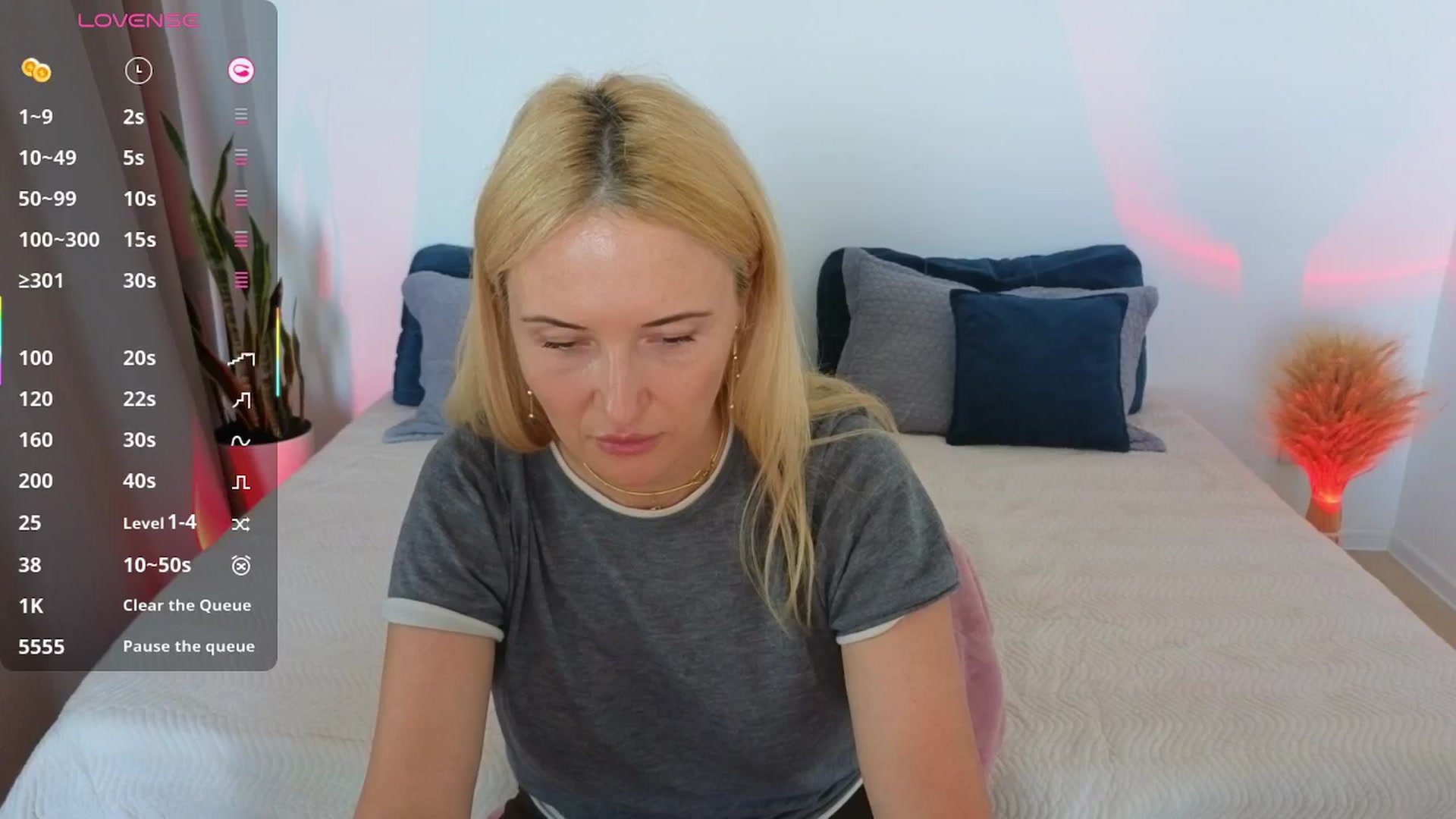 Gallery image thumbnail from AlisssaRose's myfreecams stream on, 08/08/2025, 15:33 image 13 of 20