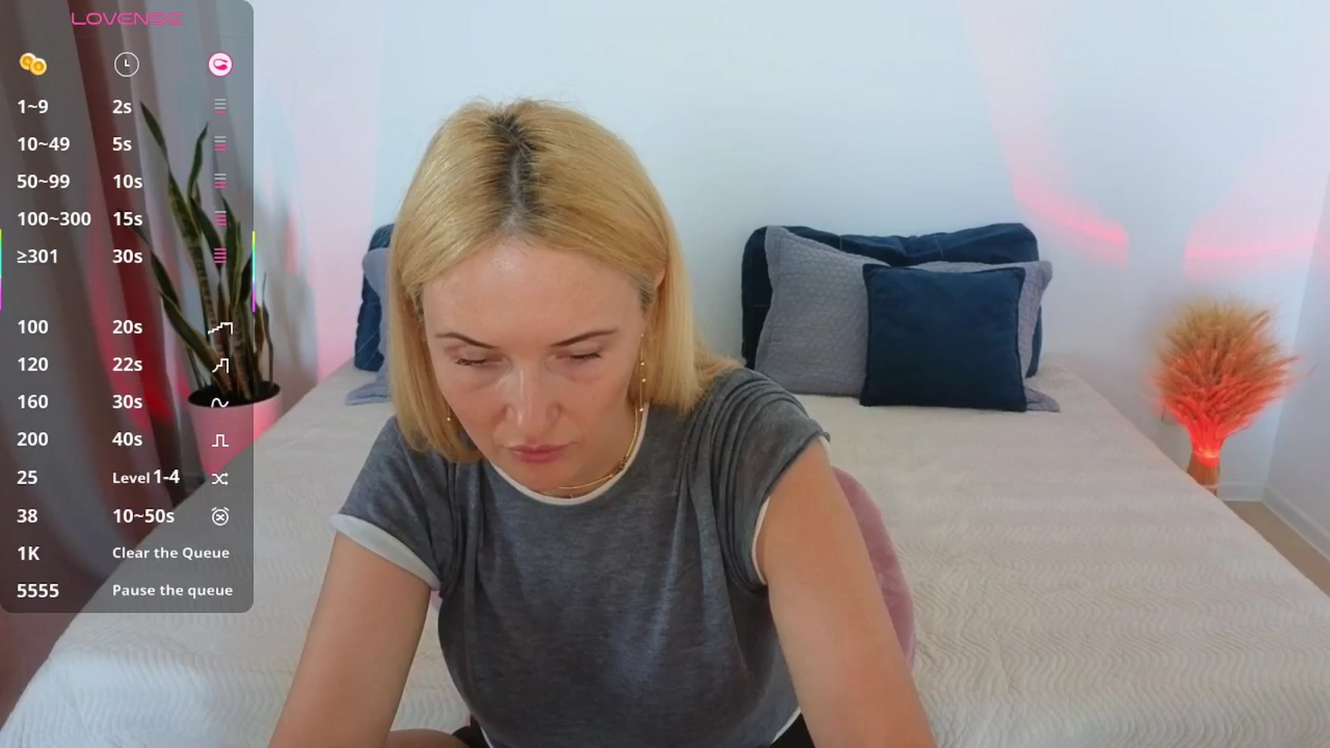 Gallery image thumbnail from AlisssaRose's myfreecams stream on, 08/08/2025, 15:33 image 3 of 20
