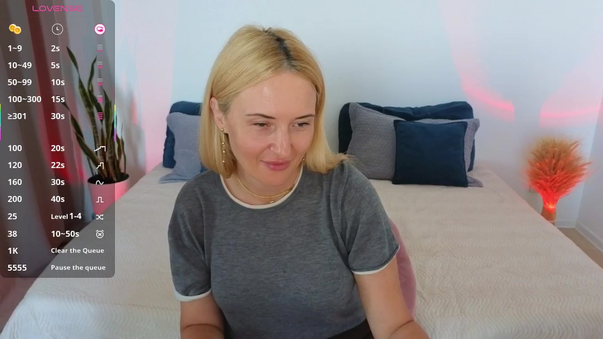 Gallery image thumbnail from AlisssaRose's myfreecams stream on, 08/08/2025, 15:33 image 19 of 20