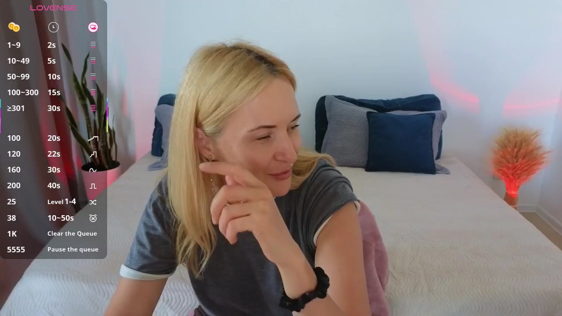 Gallery image thumbnail from AlisssaRose's myfreecams stream on, 08/08/2025, 15:33 image 10 of 20