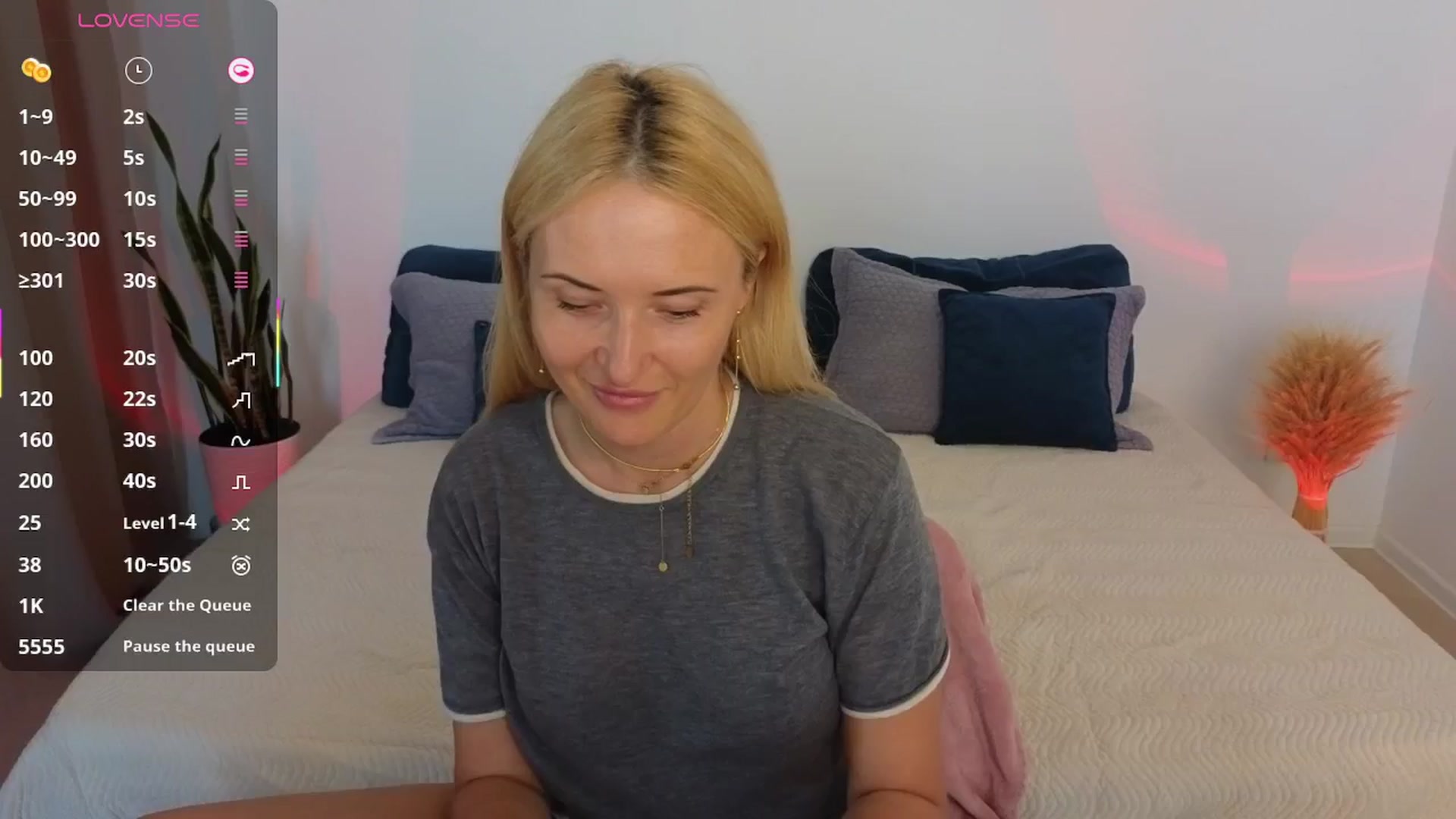 Gallery image thumbnail from AlisssaRose's myfreecams stream on, 08/08/2025, 16:33 image 9 of 20