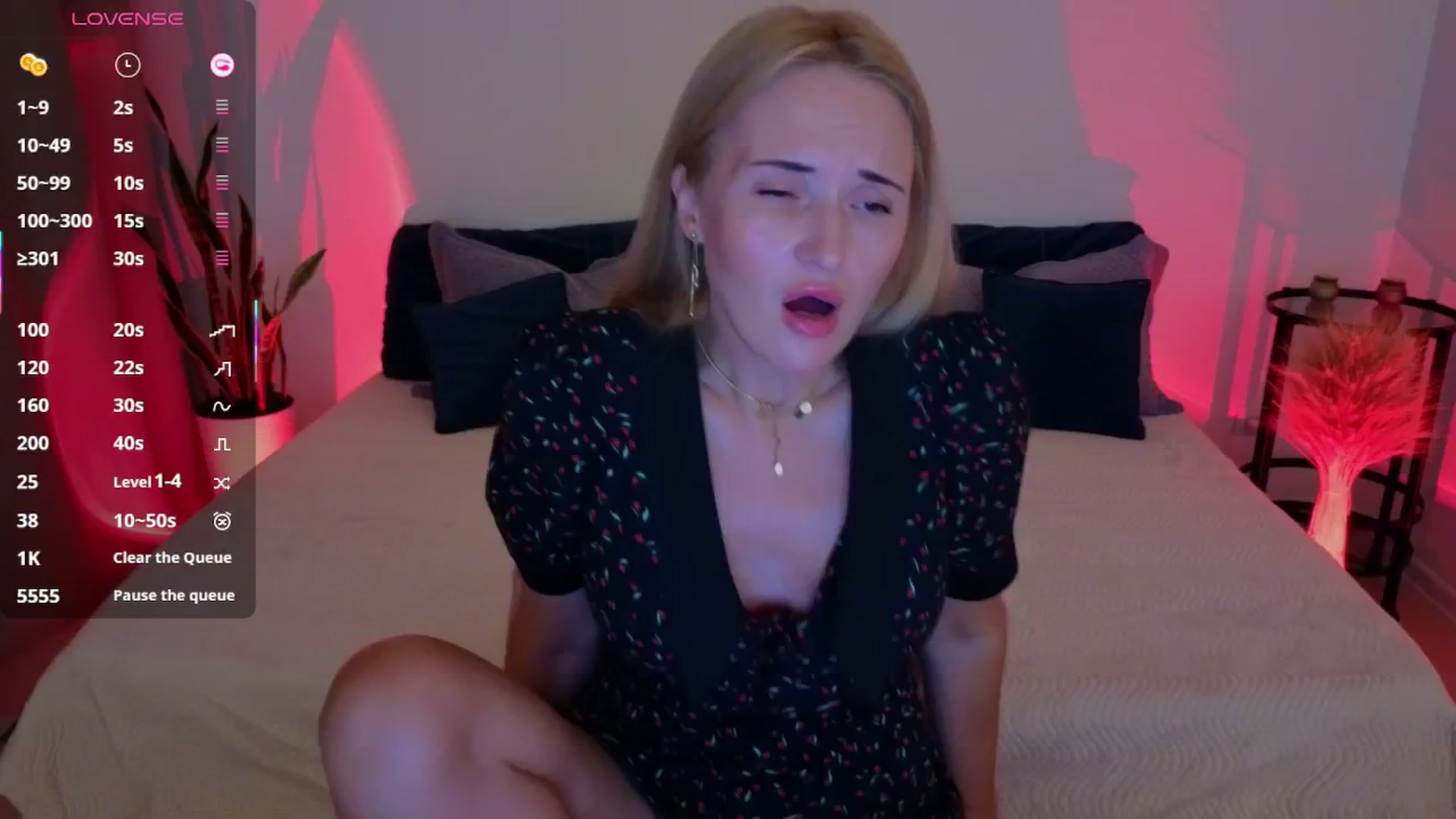 Gallery image thumbnail from AlisssaRose's myfreecams stream on, 08/20/2025, 01:36 image 3 of 20