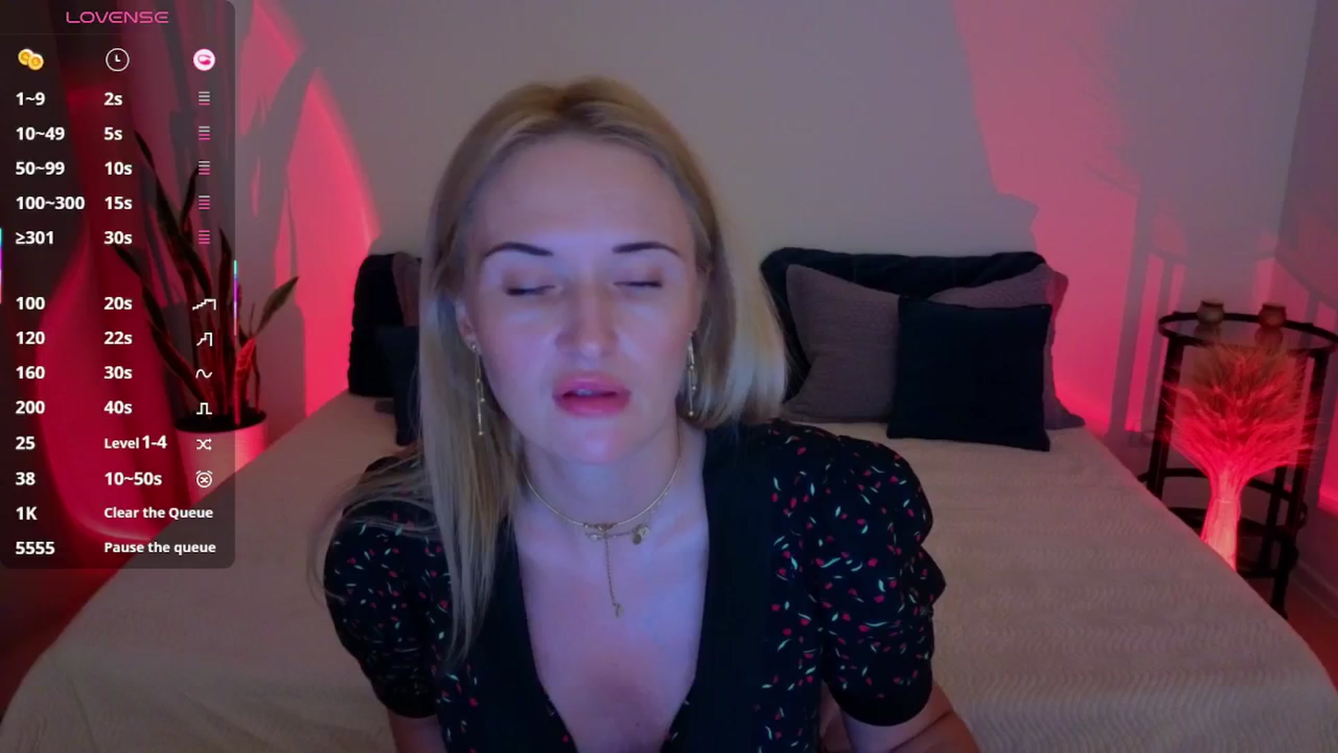 Gallery image thumbnail from AlisssaRose's myfreecams stream on, 08/20/2025, 01:36 image 2 of 20