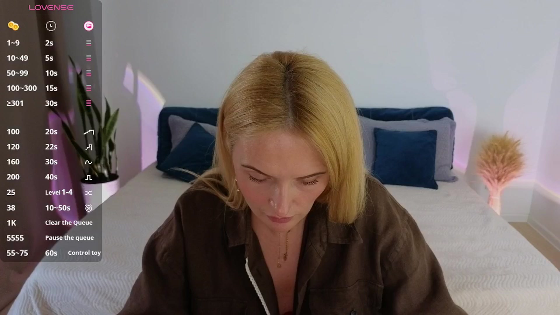 Gallery image thumbnail from AlisssaRose's myfreecams stream on, 08/23/2025, 16:47 image 12 of 20