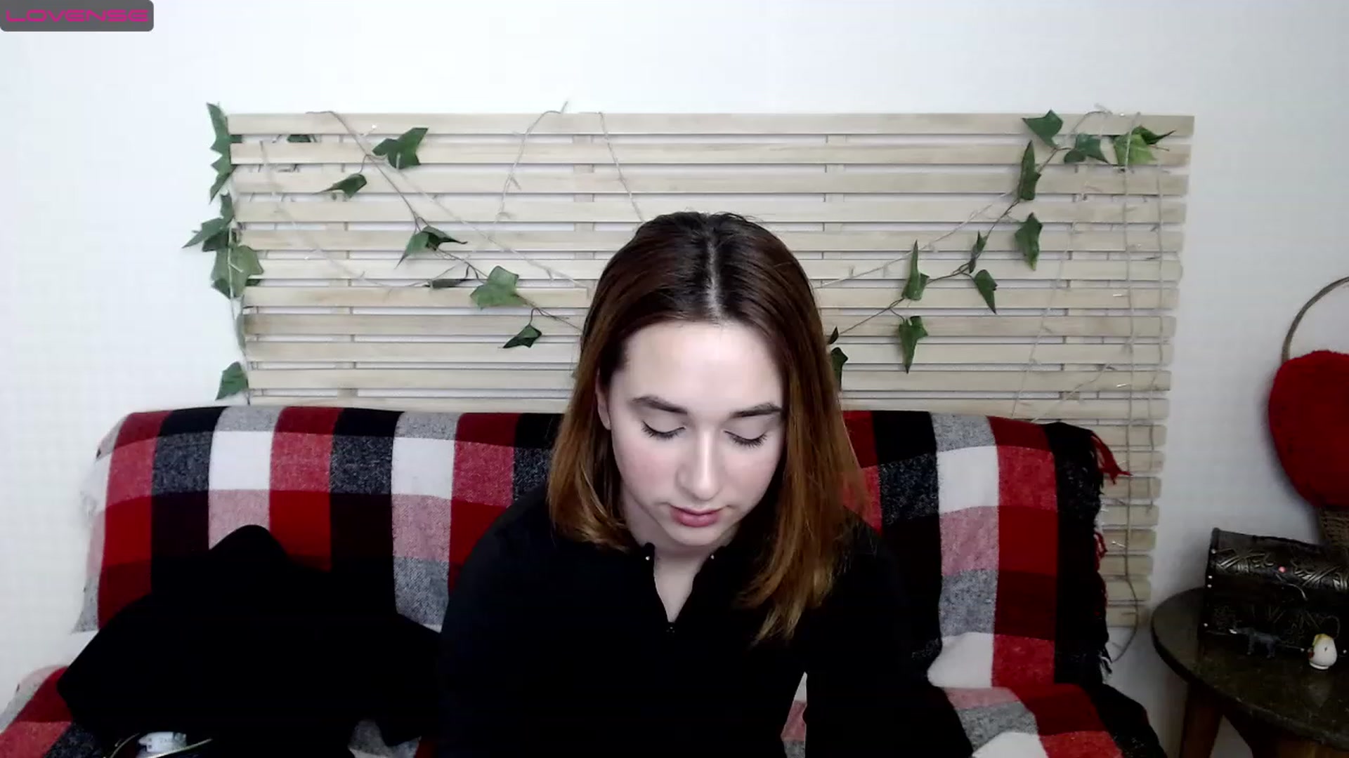 Gallery image thumbnail from Alisssa_Si's myfreecams stream on, 03/06/2023, 14:17 image 14 of 20