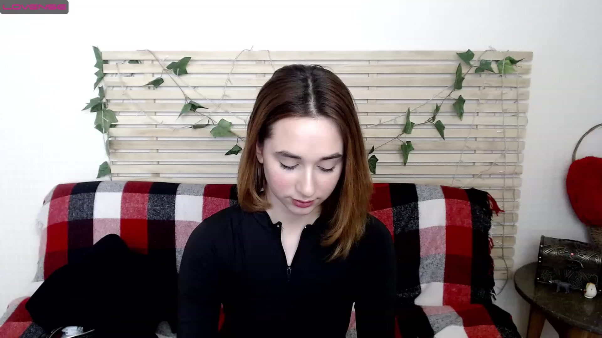 Gallery image thumbnail from Alisssa_Si's myfreecams stream on, 03/06/2023, 14:17 image 11 of 20