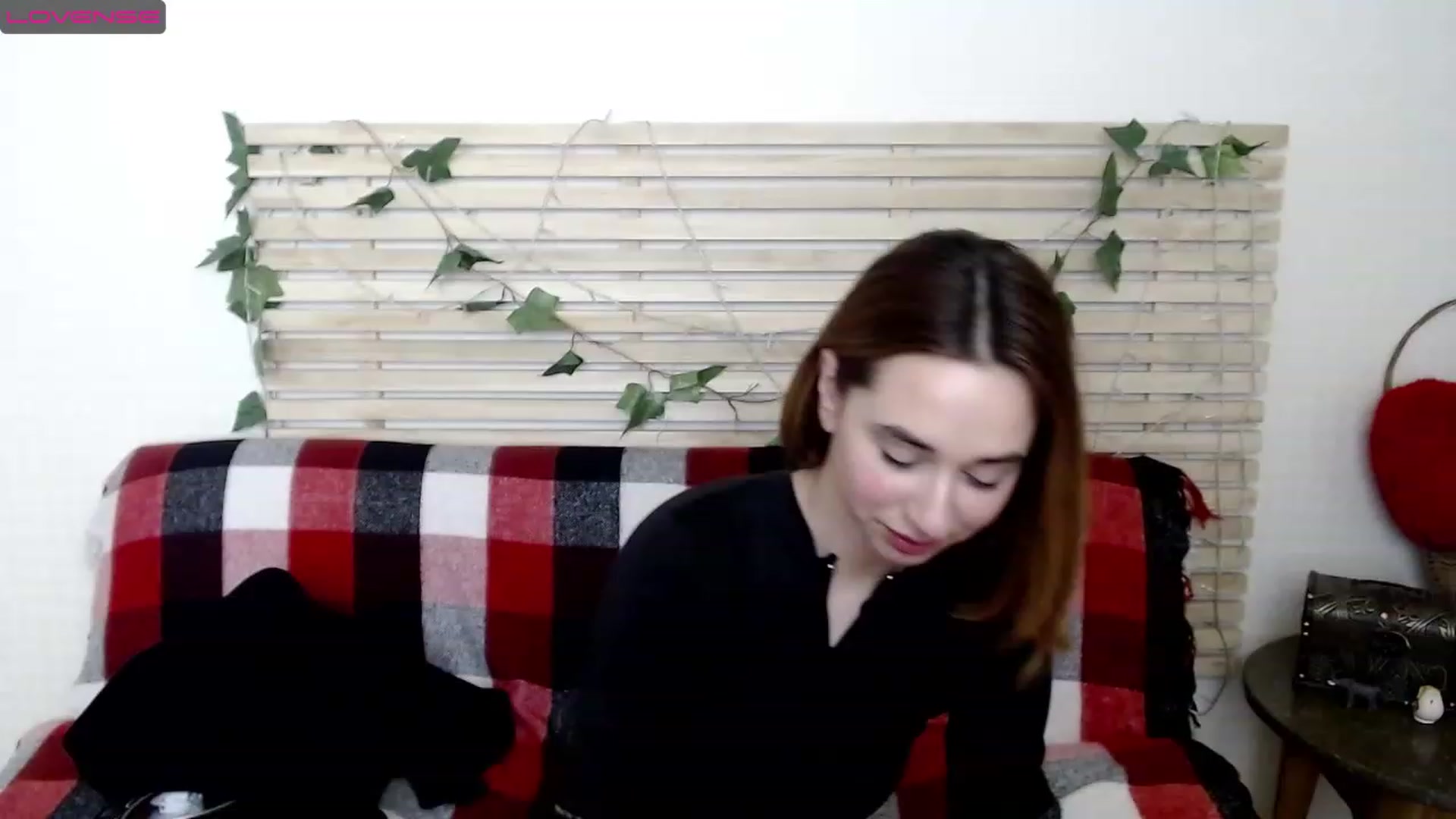 Gallery image thumbnail from Alisssa_Si's myfreecams stream on, 03/06/2023, 14:17 image 2 of 20