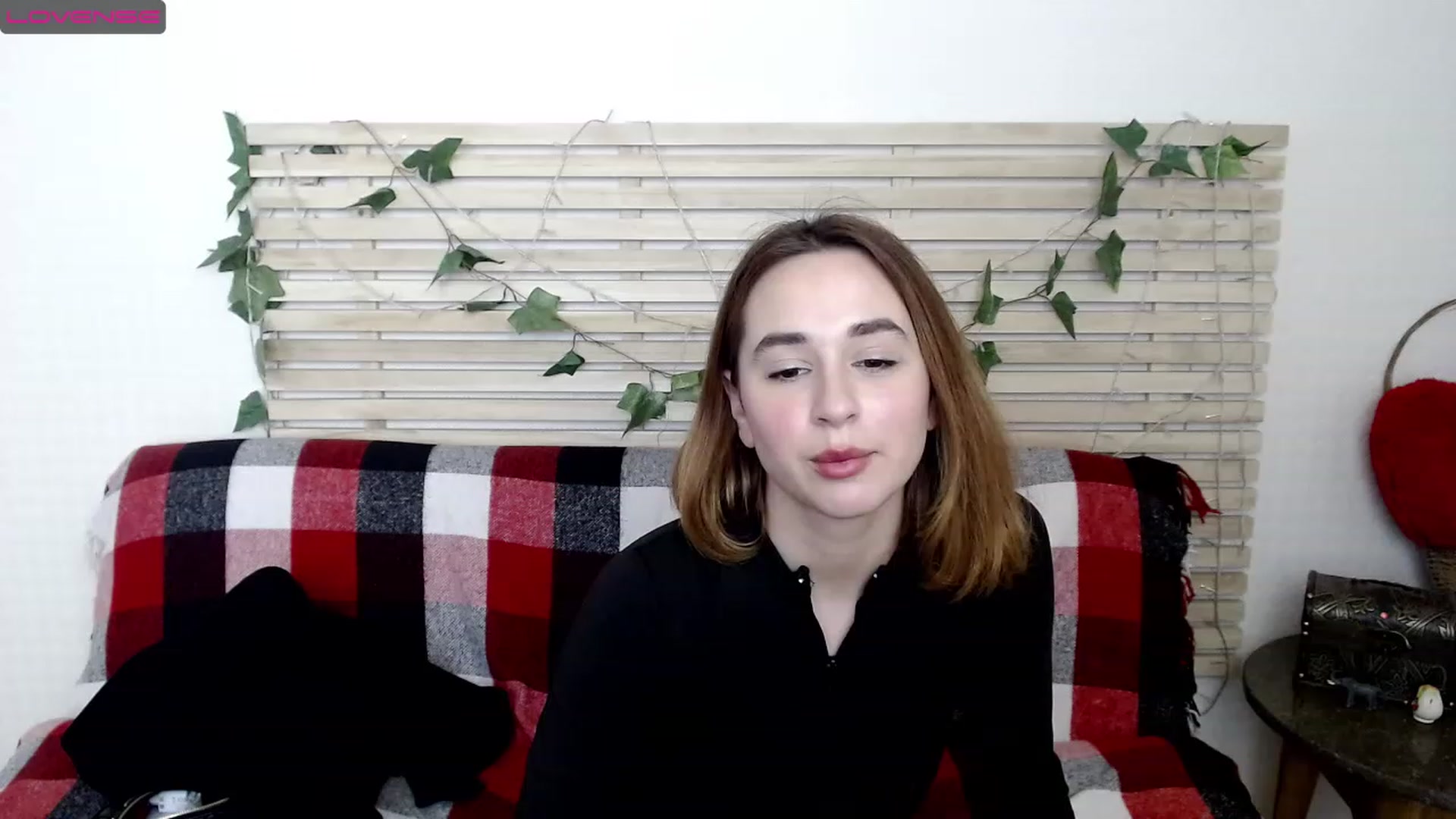 Gallery image thumbnail from Alisssa_Si's myfreecams stream on, 03/06/2023, 14:17 image 10 of 20