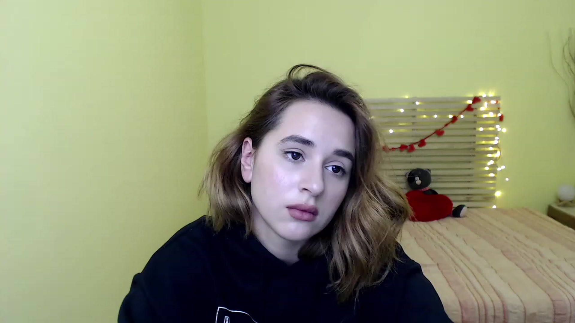 Gallery image thumbnail from Alisssa_Si's myfreecams stream on, 03/08/2023, 13:54 image 8 of 20