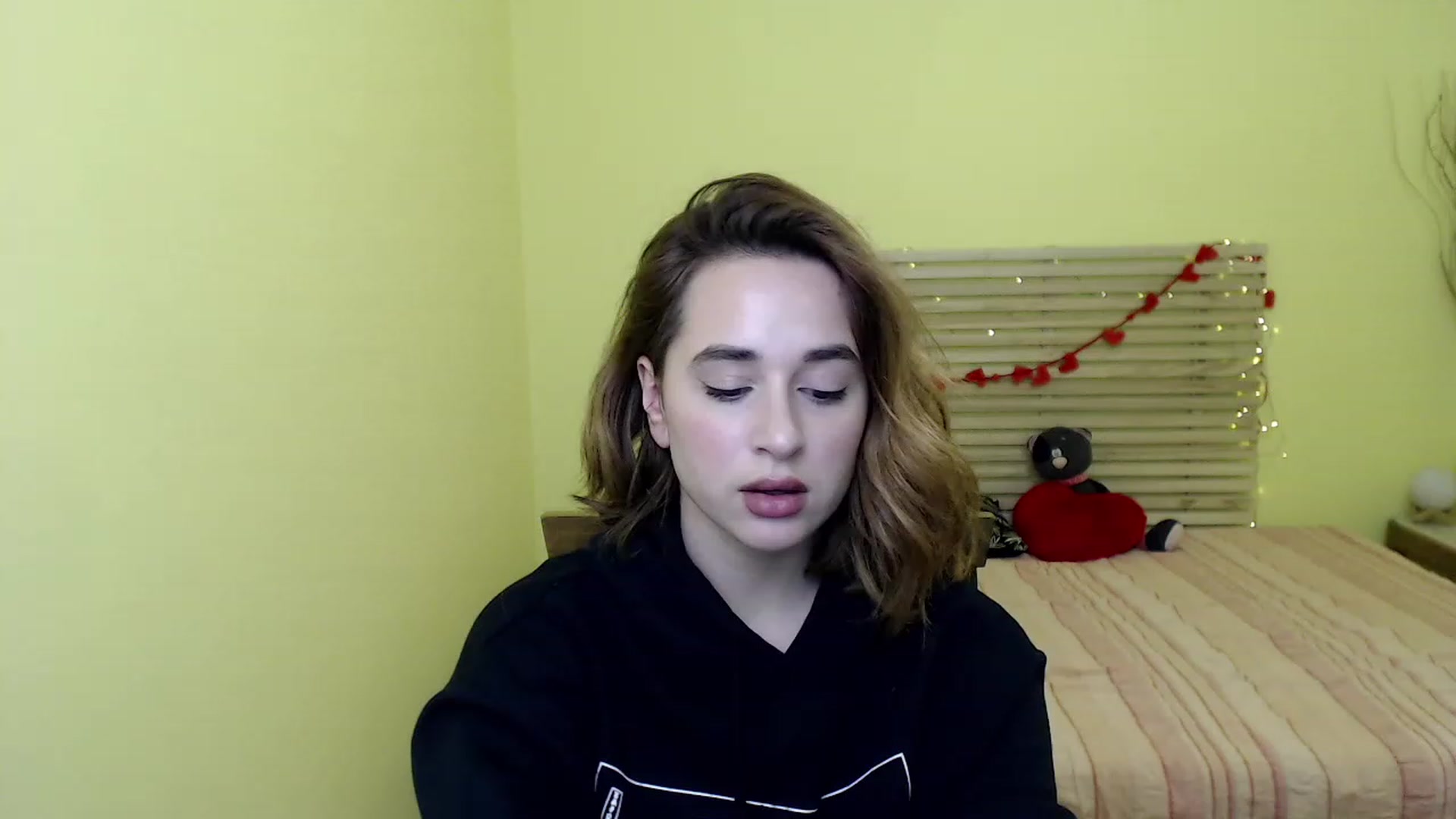 Gallery image thumbnail from Alisssa_Si's myfreecams stream on, 03/08/2023, 13:54 image 14 of 20