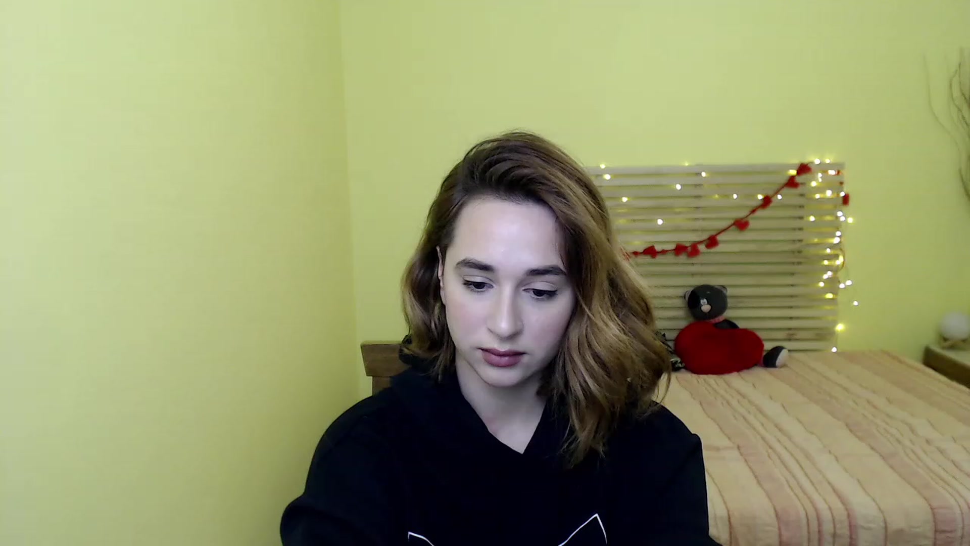 Gallery image thumbnail from Alisssa_Si's myfreecams stream on, 03/08/2023, 13:54 image 18 of 20