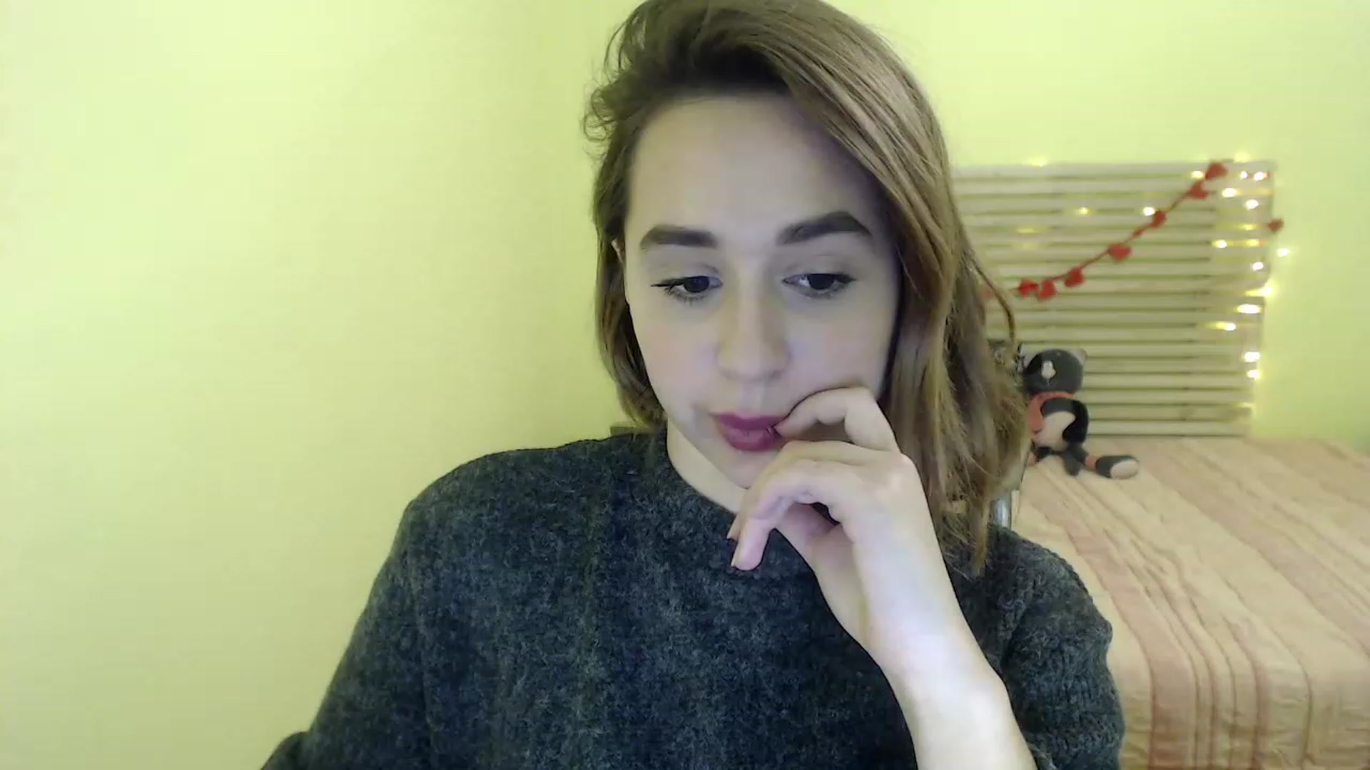 Gallery image thumbnail from Alisssa_Si's myfreecams stream on, 03/09/2023, 09:34 image 1 of 20