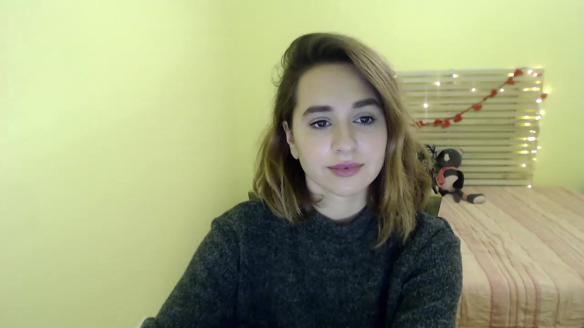 Gallery image thumbnail from Alisssa_Si's myfreecams stream on, 03/09/2023, 09:34 image 15 of 20