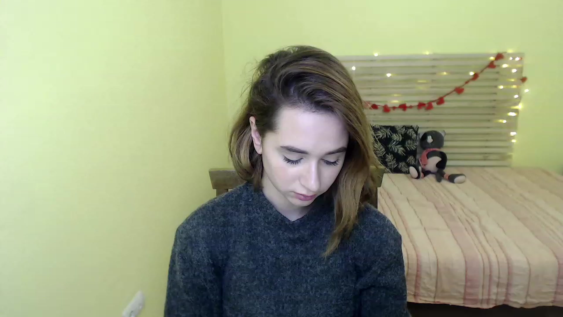 Gallery image thumbnail from Alisssa_Si's myfreecams stream on, 03/09/2023, 12:38 image 1 of 20