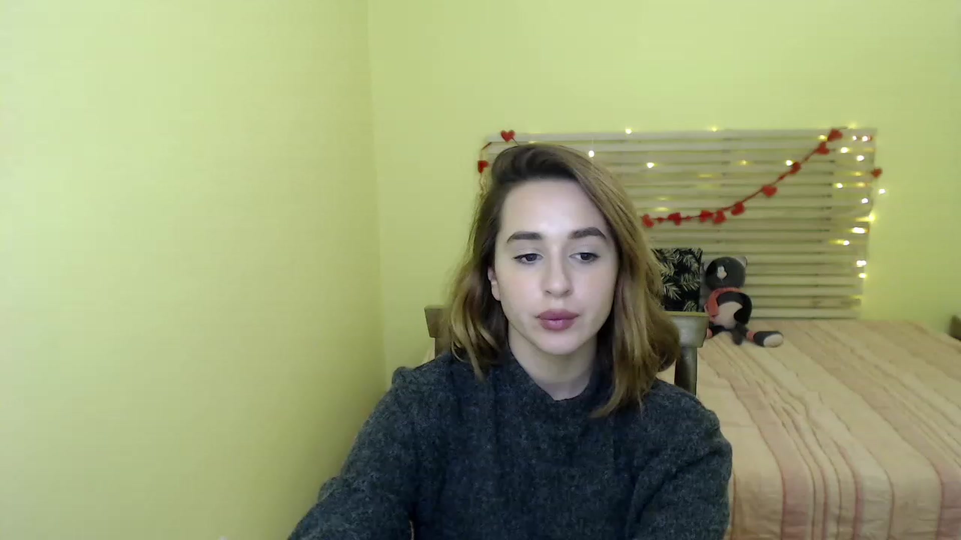 Gallery image thumbnail from Alisssa_Si's myfreecams stream on, 03/09/2023, 12:38 image 14 of 20