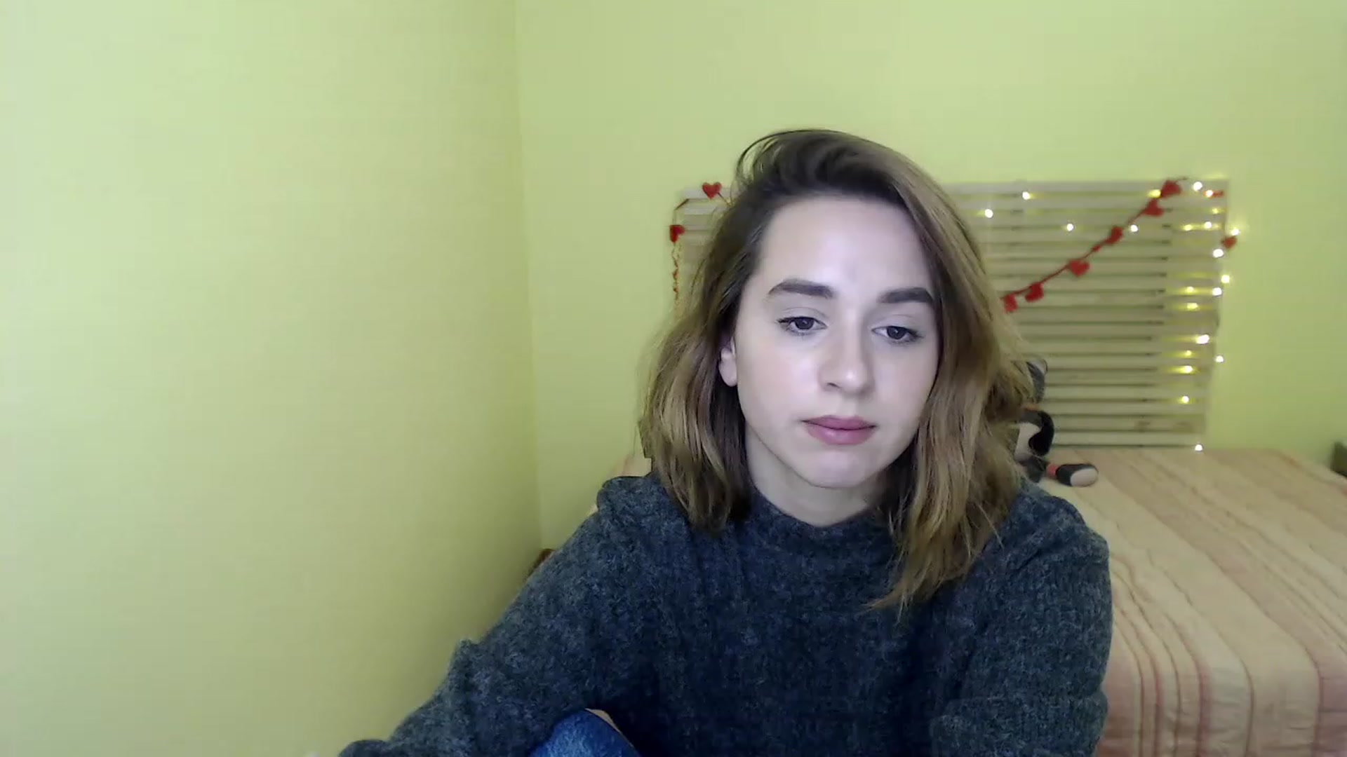 Gallery image thumbnail from Alisssa_Si's myfreecams stream on, 03/09/2023, 12:38 image 16 of 20