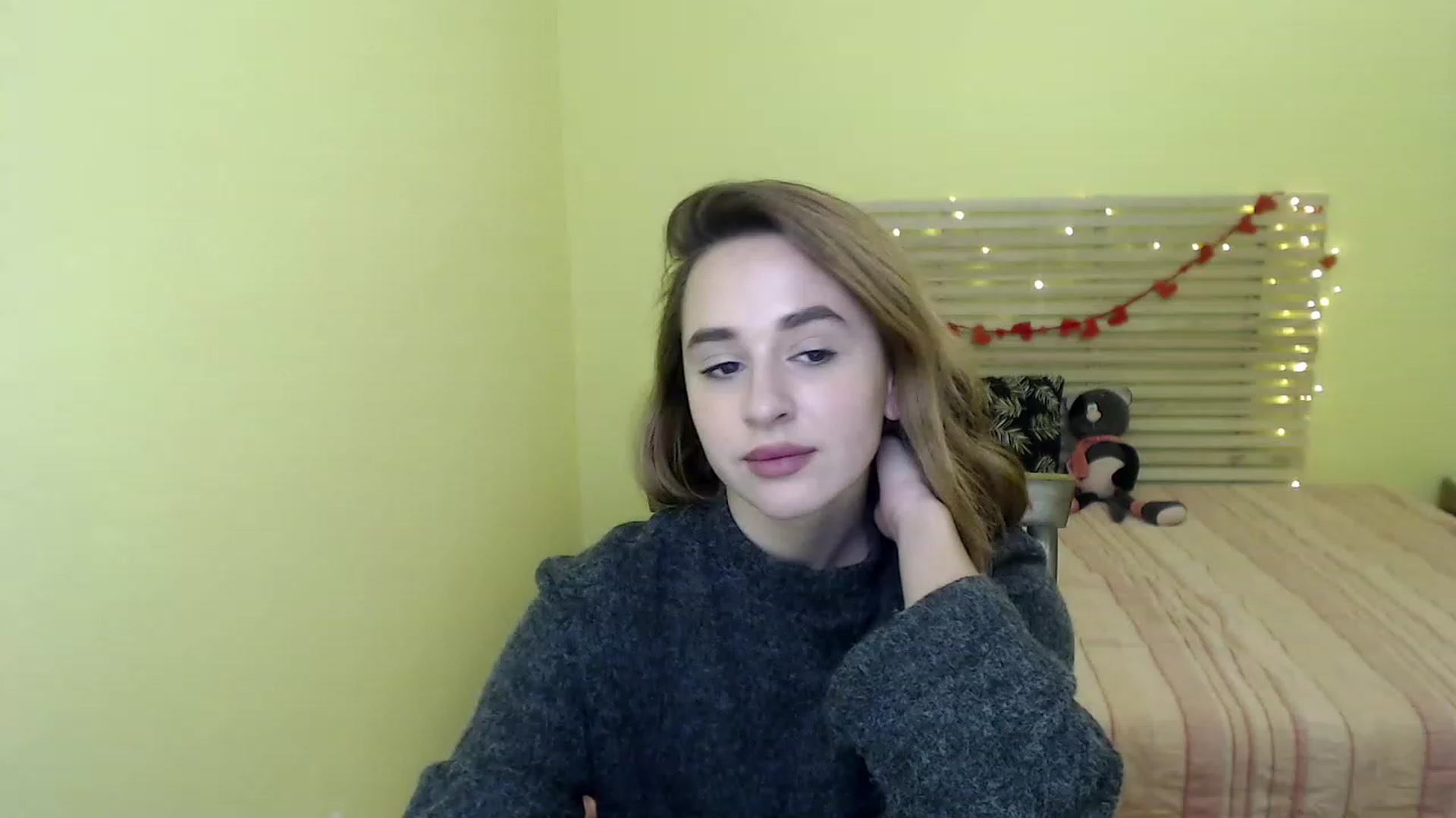 Gallery image thumbnail from Alisssa_Si's myfreecams stream on, 03/09/2023, 12:38 image 5 of 20