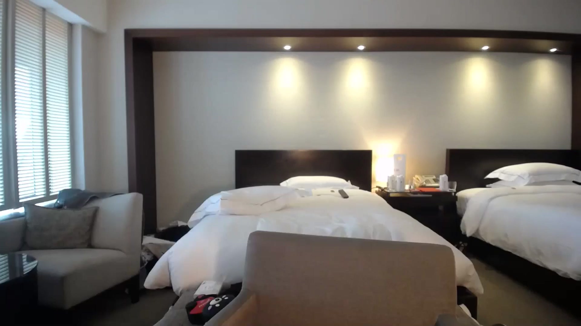 Gallery image thumbnail from AlissyaMay's myfreecams stream on, 06/01/2024, 17:40 image 14 of 20