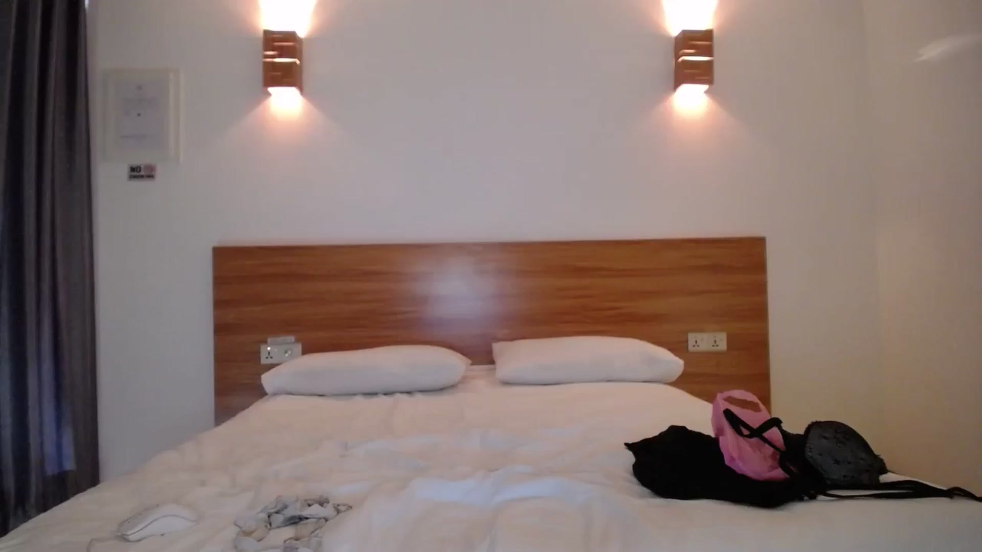 Gallery image thumbnail from AlissyaMay's myfreecams stream on, 06/28/2024, 02:36 image 17 of 20
