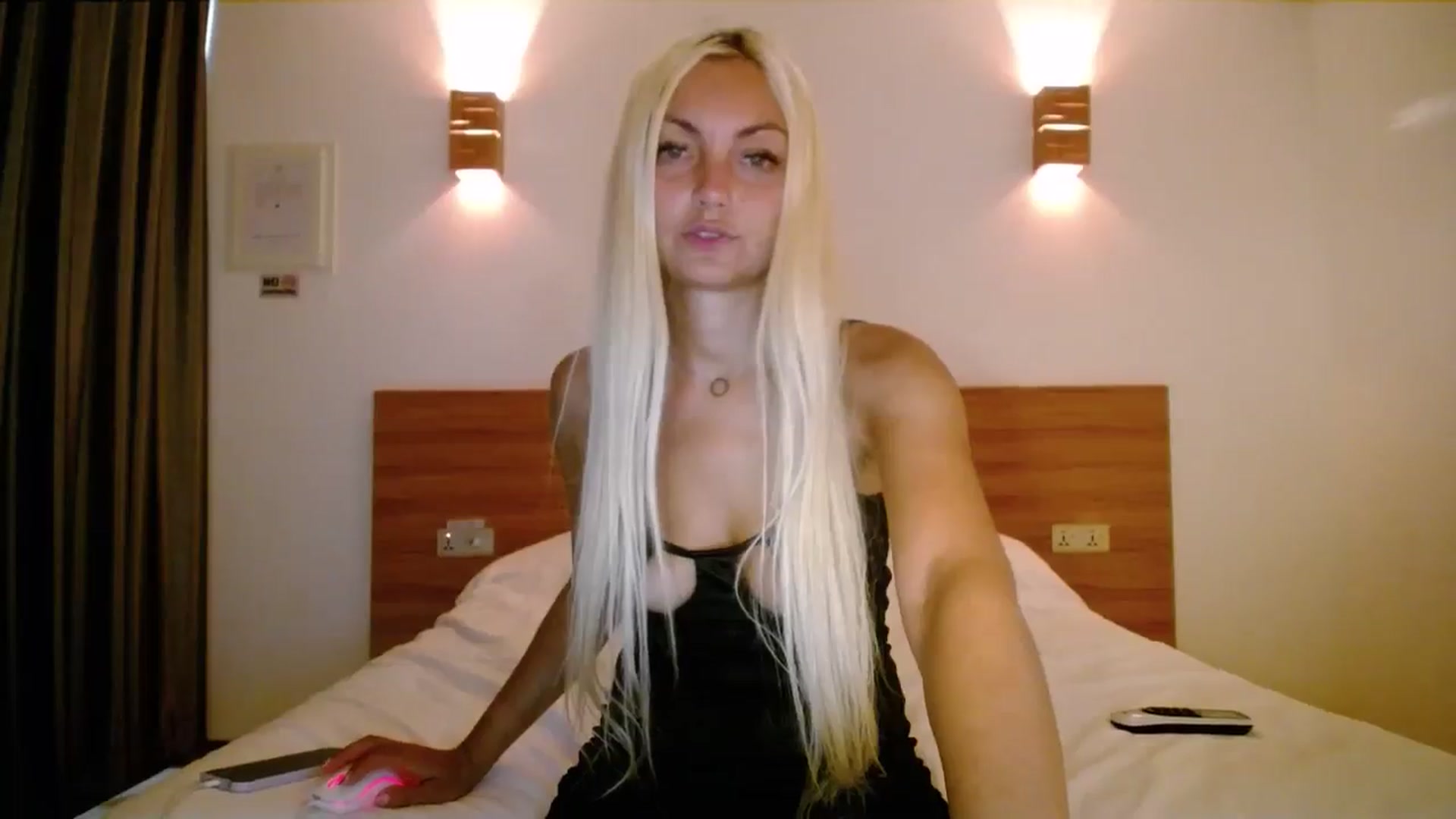 Gallery image thumbnail from AlissyaMay's myfreecams stream on, 07/01/2024, 09:01 image 2 of 20