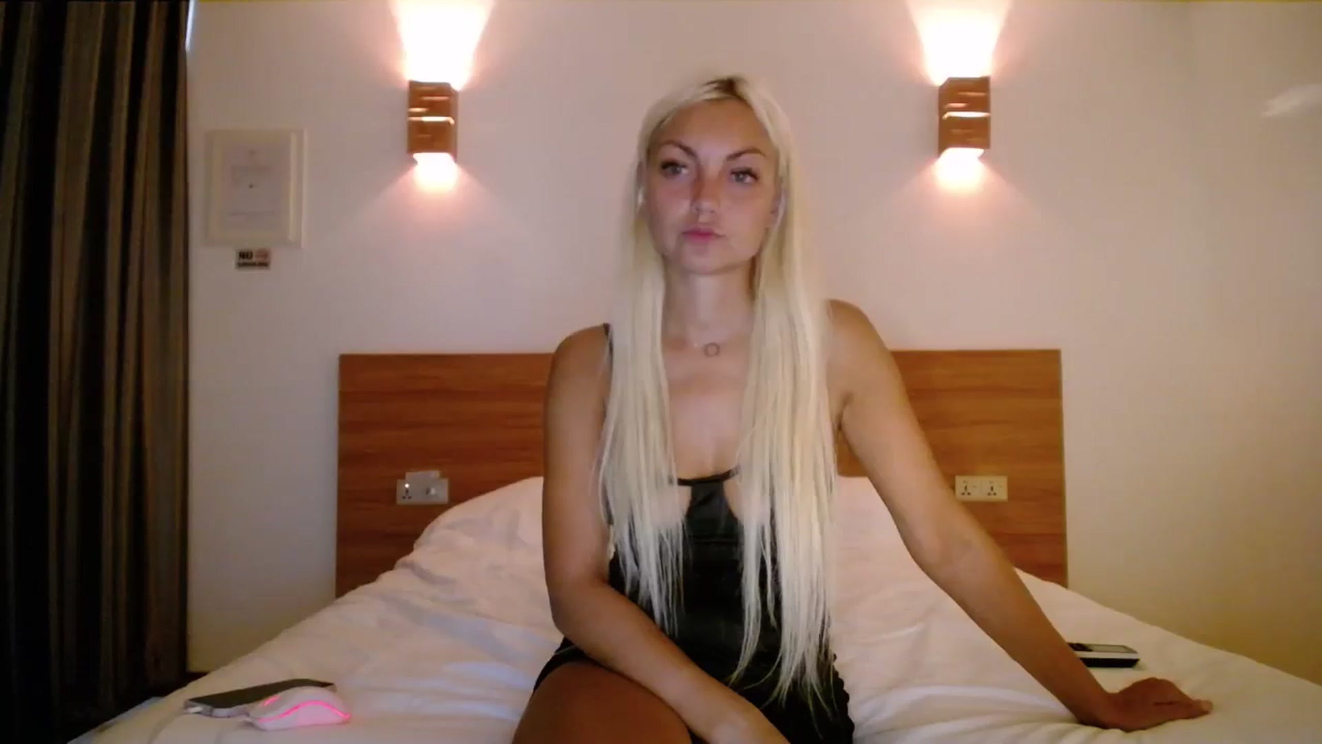 Gallery image thumbnail from AlissyaMay's myfreecams stream on, 07/01/2024, 09:01 image 7 of 20