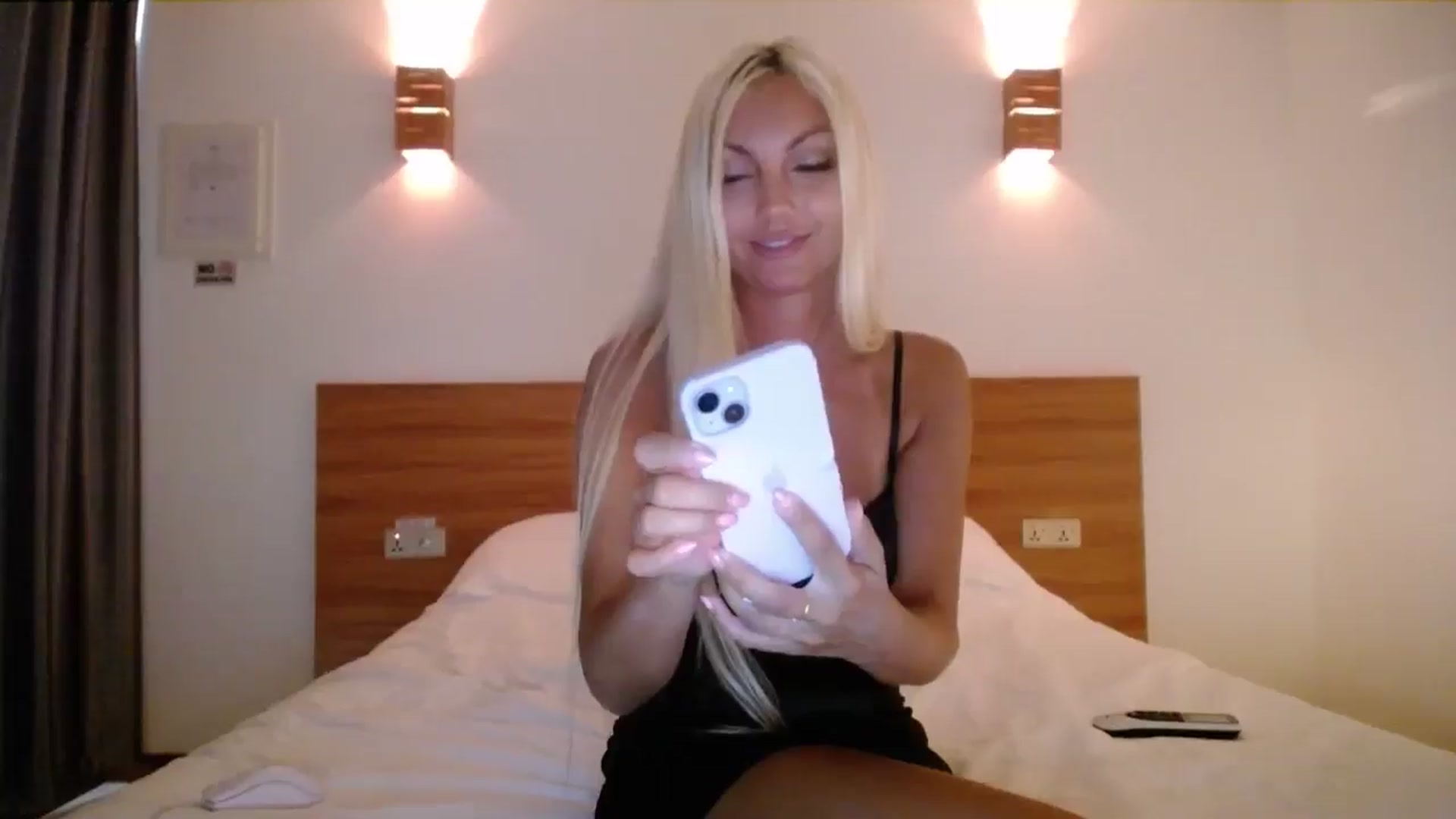 Gallery image thumbnail from AlissyaMay's myfreecams stream on, 07/02/2024, 07:29 image 20 of 20