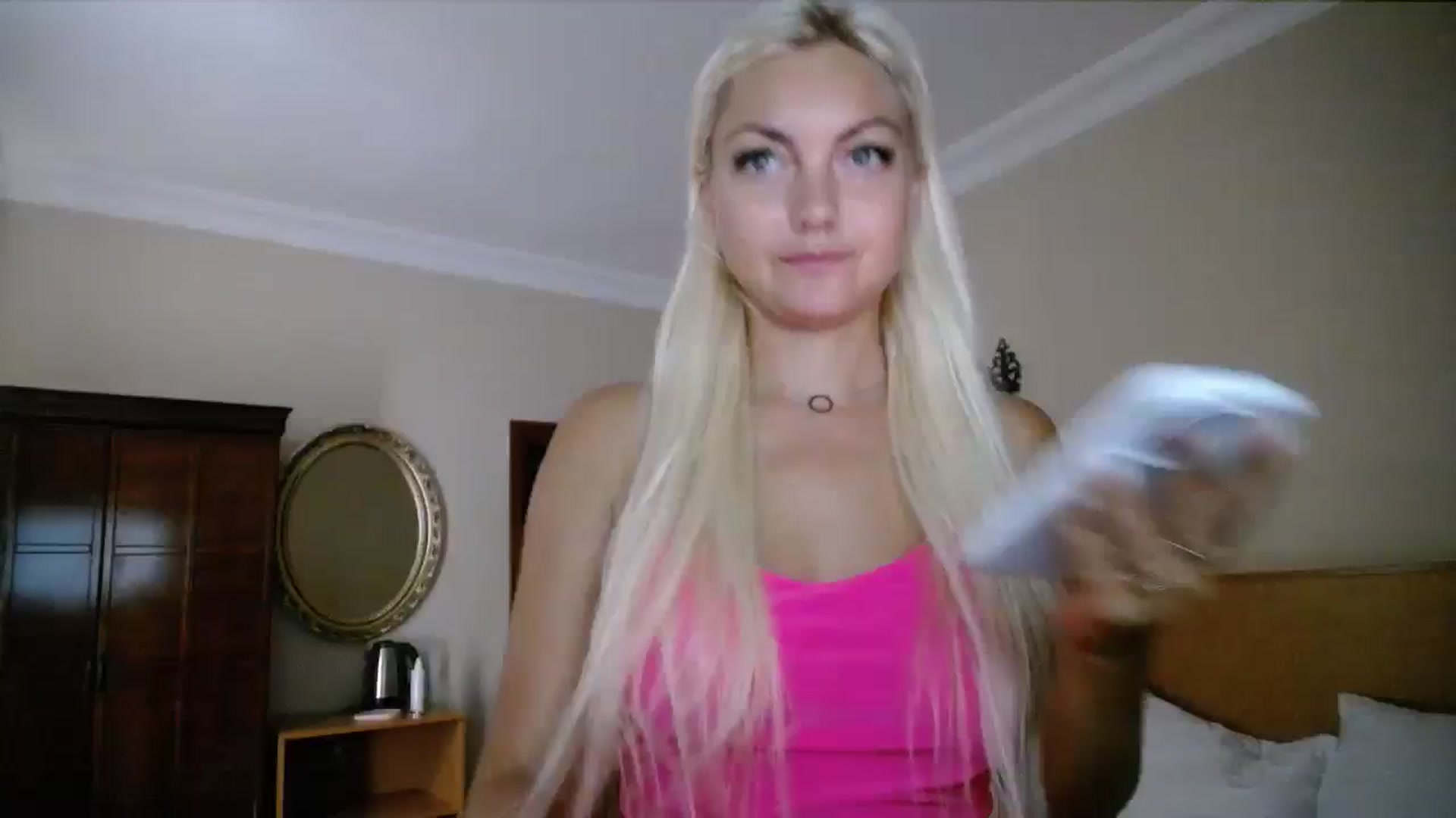 Gallery image thumbnail from AlissyaMay's myfreecams stream on, 07/26/2024, 13:12 image 15 of 20