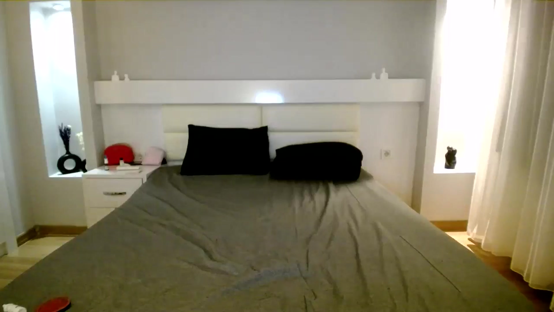 Gallery image thumbnail from AlissyaMay's myfreecams stream on, 08/10/2024, 15:17 image 8 of 20