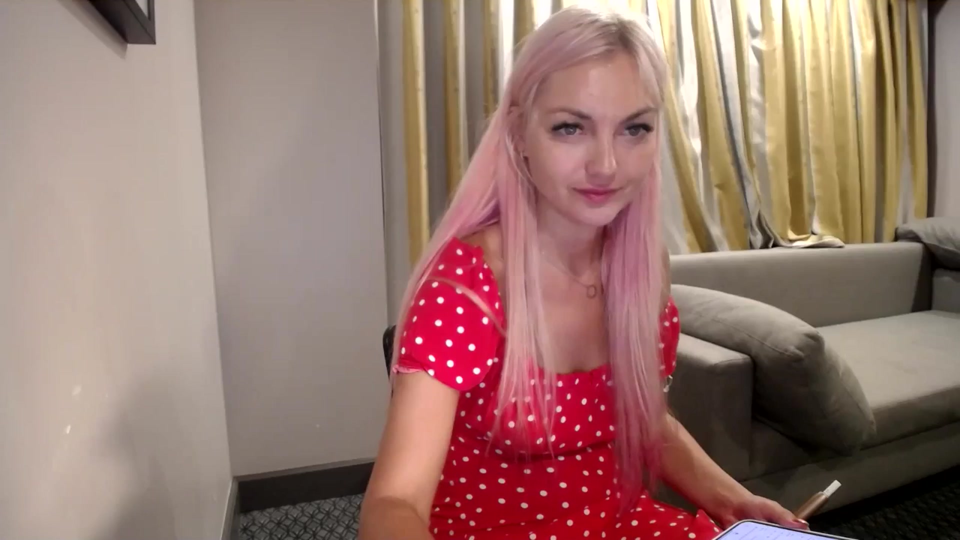 Gallery image thumbnail from AlissyaMay's myfreecams stream on, 08/19/2024, 01:09 image 1 of 20